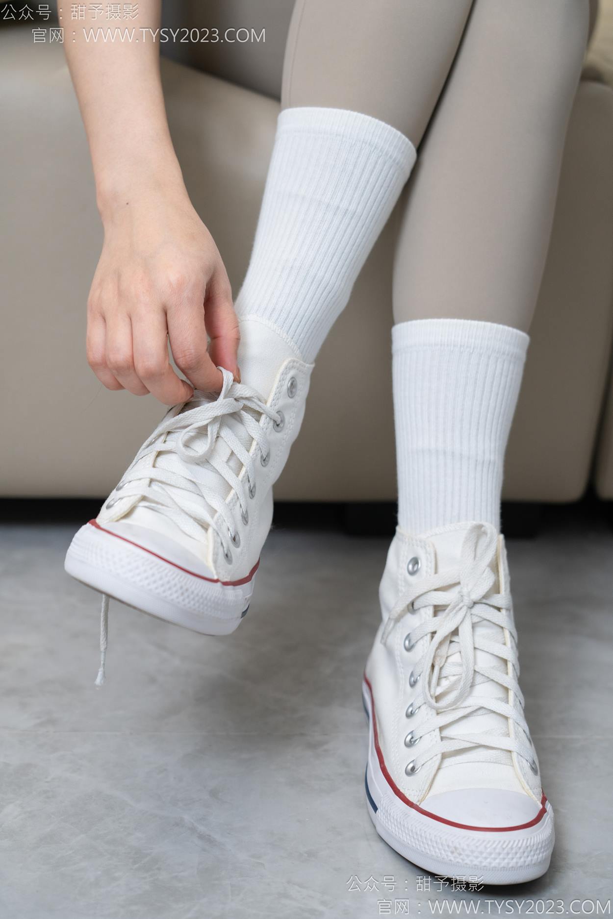 图片[21]-甜予摄影 NO.157 澜澜咖啡豆-帆布鞋、板鞋、白棉袜、薄黑丝、薄肉丝[104P] – 速更版-美库