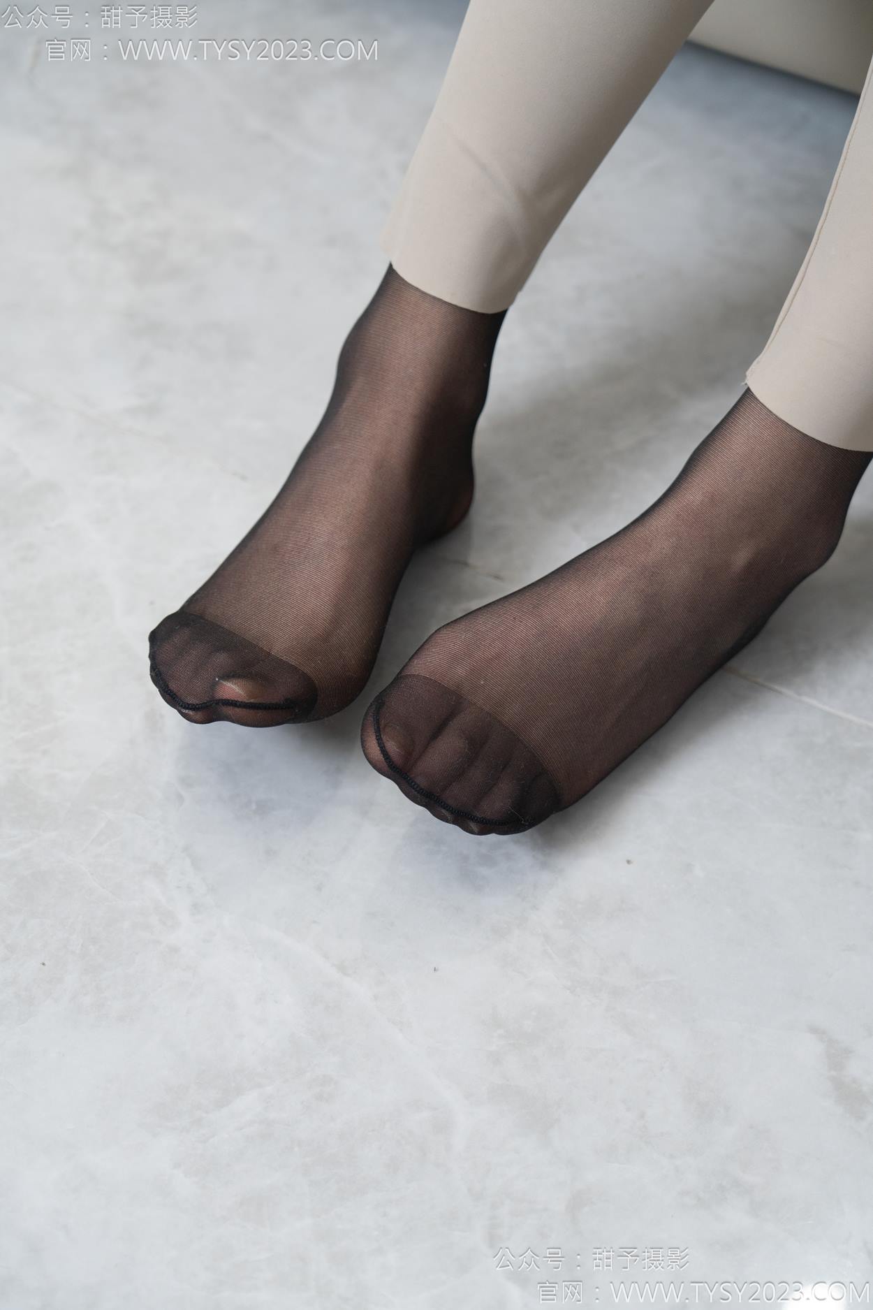 图片[24]-甜予摄影 NO.157 澜澜咖啡豆-帆布鞋、板鞋、白棉袜、薄黑丝、薄肉丝[104P] – 速更版-美库