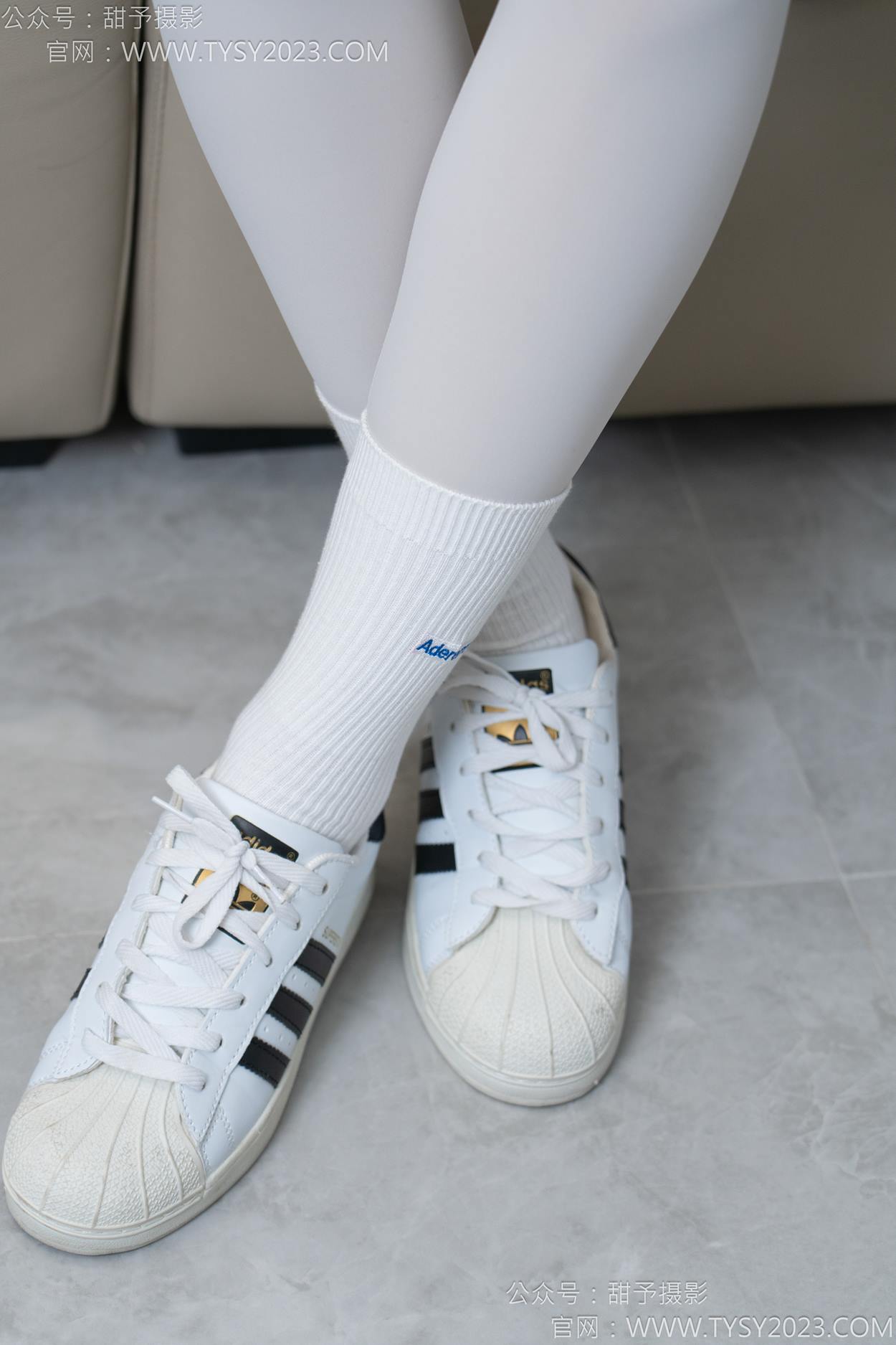 图片[39]-甜予摄影 NO.157 澜澜咖啡豆-帆布鞋、板鞋、白棉袜、薄黑丝、薄肉丝[104P] – 速更版-美库
