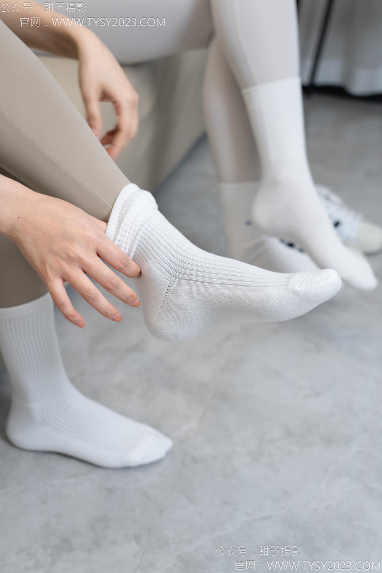 图片[56]-甜予摄影 NO.157 澜澜咖啡豆-帆布鞋、板鞋、白棉袜、薄黑丝、薄肉丝[104P] – 速更版-美库