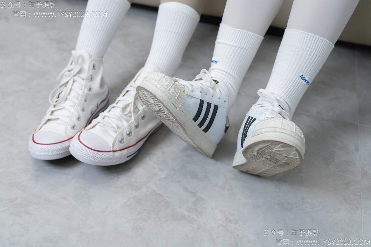 图片[82]-甜予摄影 NO.157 澜澜咖啡豆-帆布鞋、板鞋、白棉袜、薄黑丝、薄肉丝[104P] – 速更版-美库