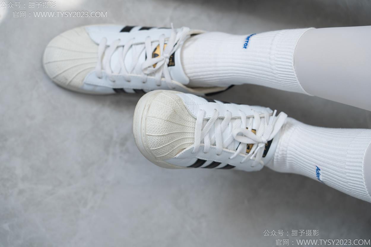 图片[90]-甜予摄影 NO.157 澜澜咖啡豆-帆布鞋、板鞋、白棉袜、薄黑丝、薄肉丝[104P] – 速更版-美库