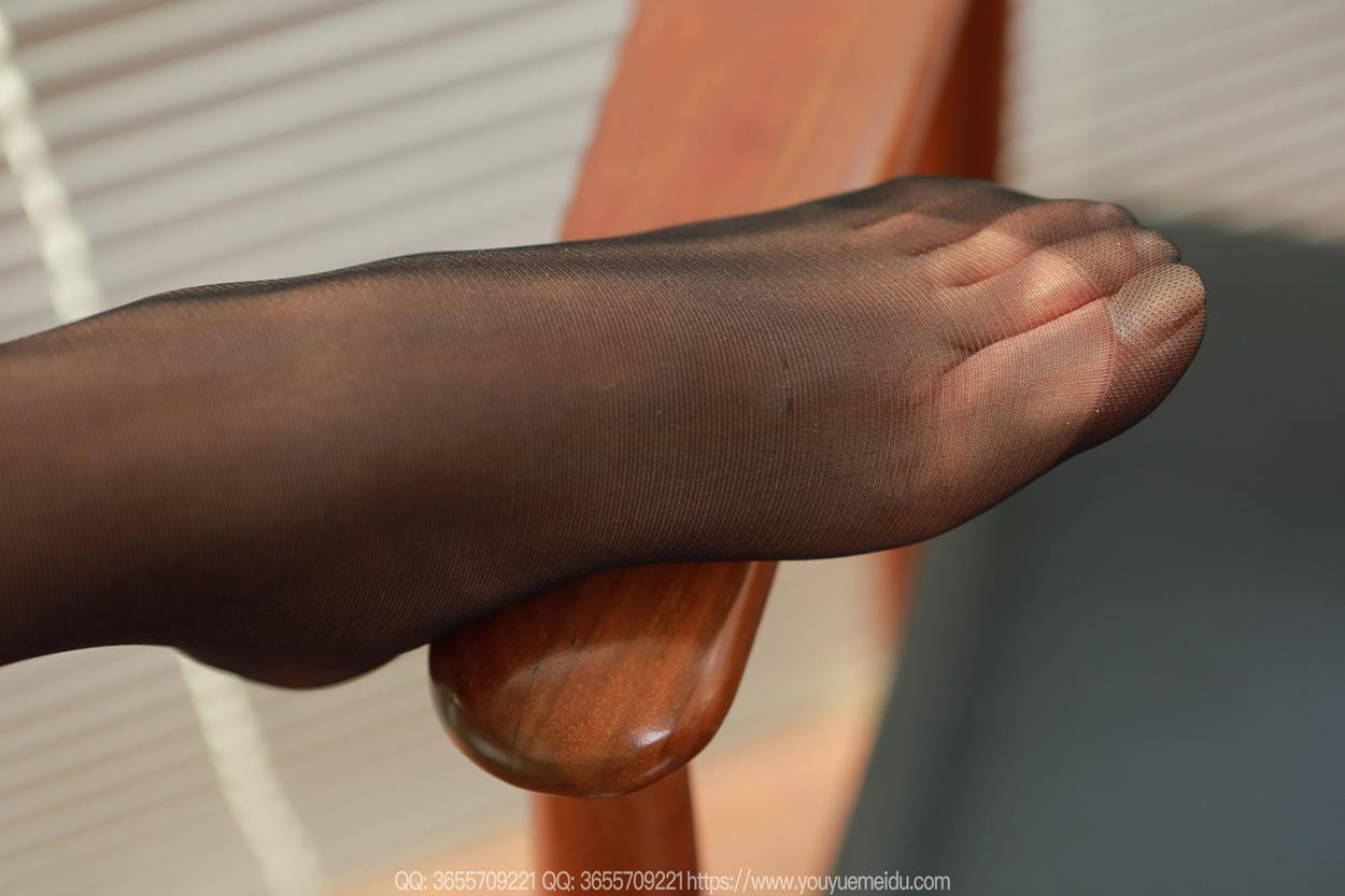 图片[51]-[IESS异思趣向] 2025.05.01 丝享家2042：婉萍《紫色意外》[91P] – 速更版-美库