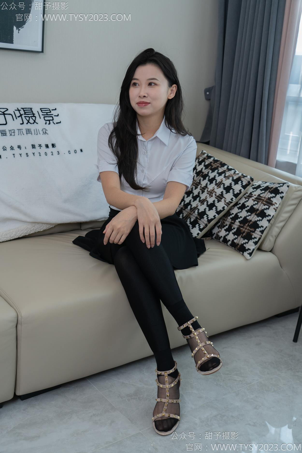 图片[11]-甜予摄影 NO.158 梦梦-高跟鞋、短肉丝、短黑丝、裸足[130P] – 速更版-美库