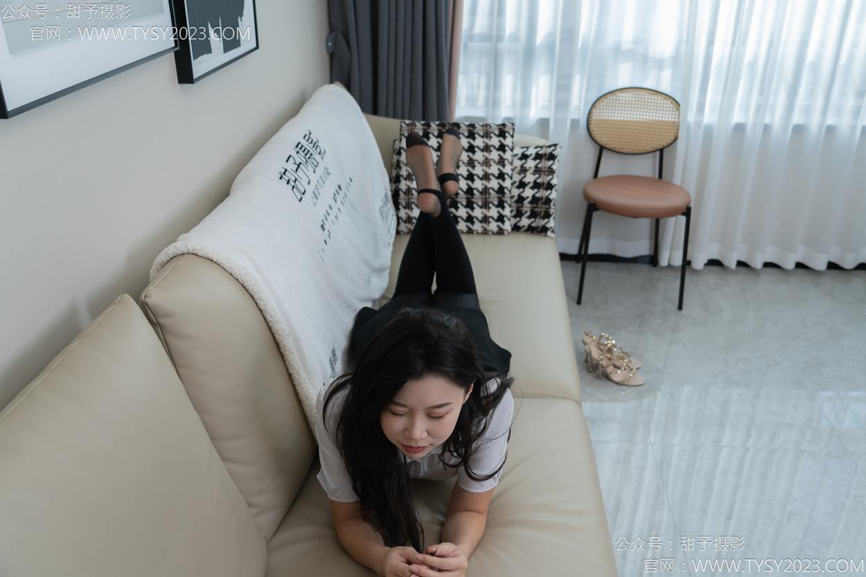 图片[48]-甜予摄影 NO.158 梦梦-高跟鞋、短肉丝、短黑丝、裸足[130P] – 速更版-美库