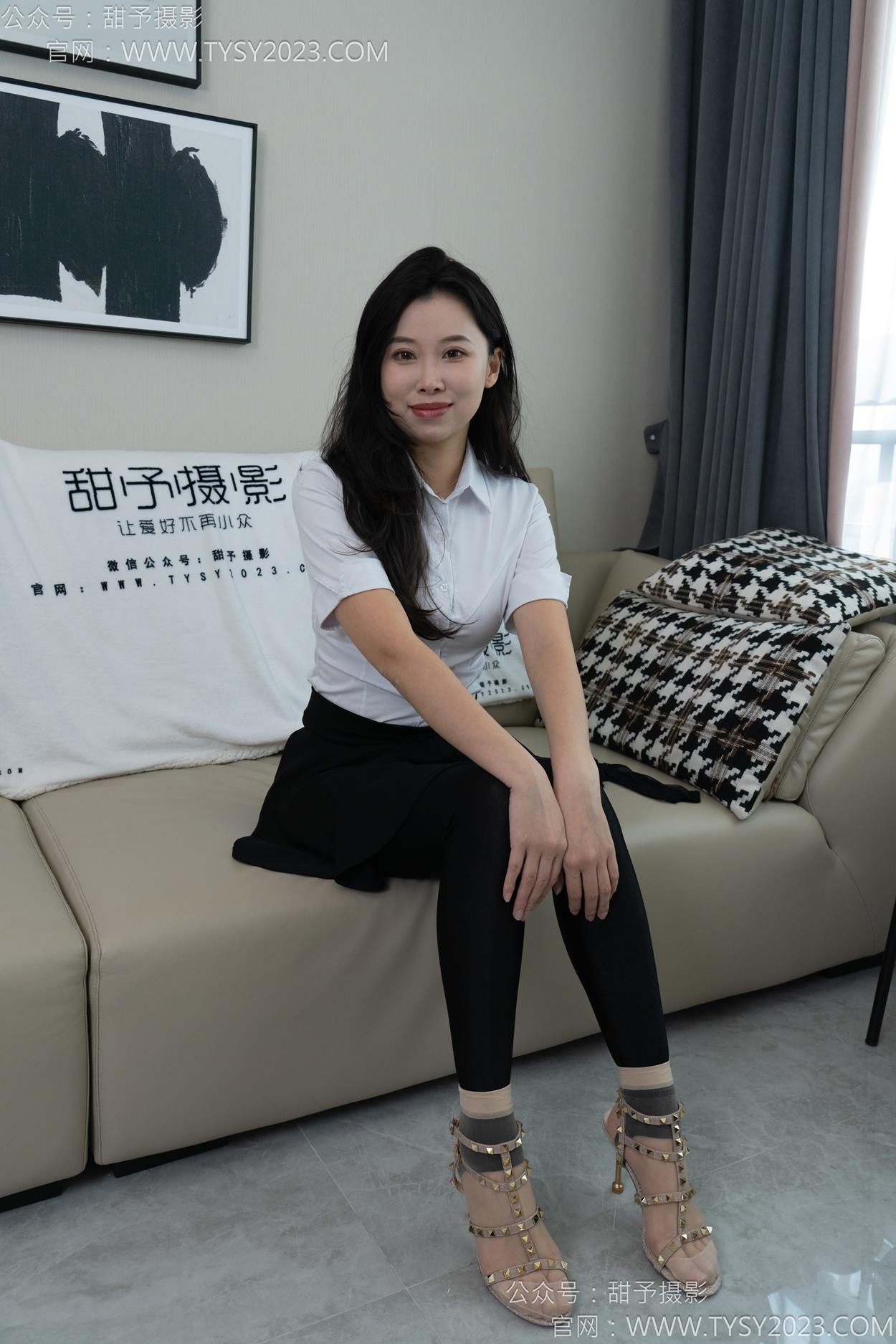 图片[120]-甜予摄影 NO.158 梦梦-高跟鞋、短肉丝、短黑丝、裸足[130P] – 速更版-美库