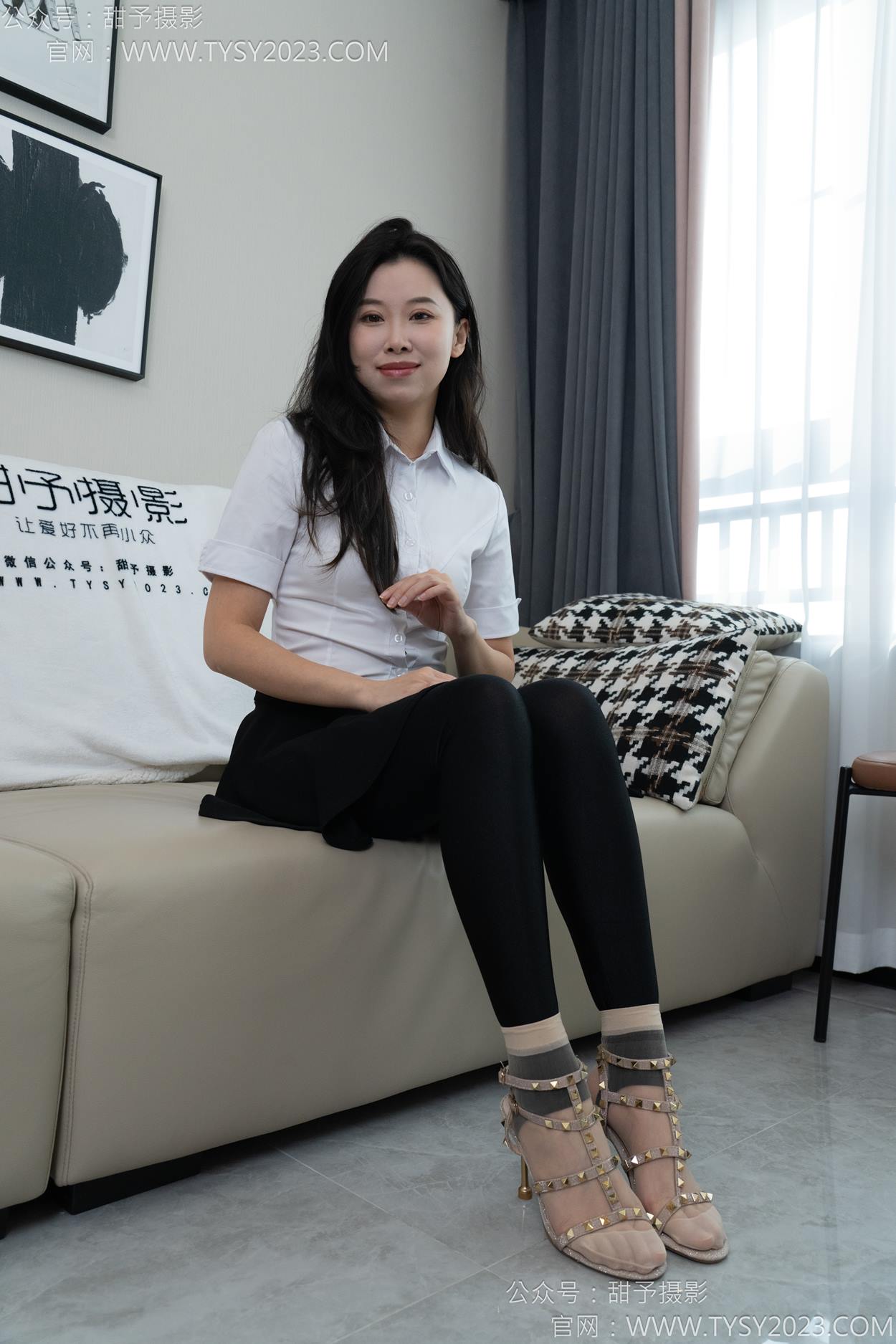 图片[125]-甜予摄影 NO.158 梦梦-高跟鞋、短肉丝、短黑丝、裸足[130P] – 速更版-美库