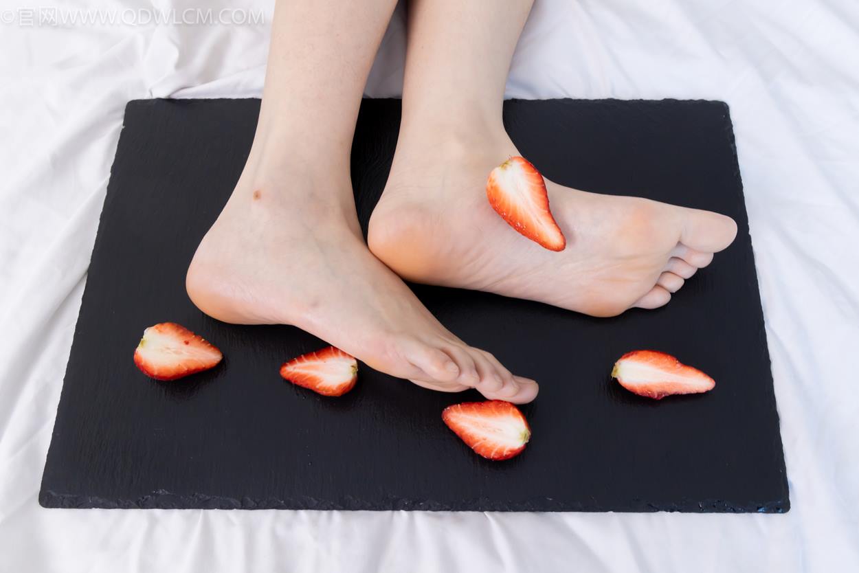 图片[97]-物恋传媒 NO.2331 菜菜-高跟鞋、薄黑丝、裸足[168P] – 速更版-美库