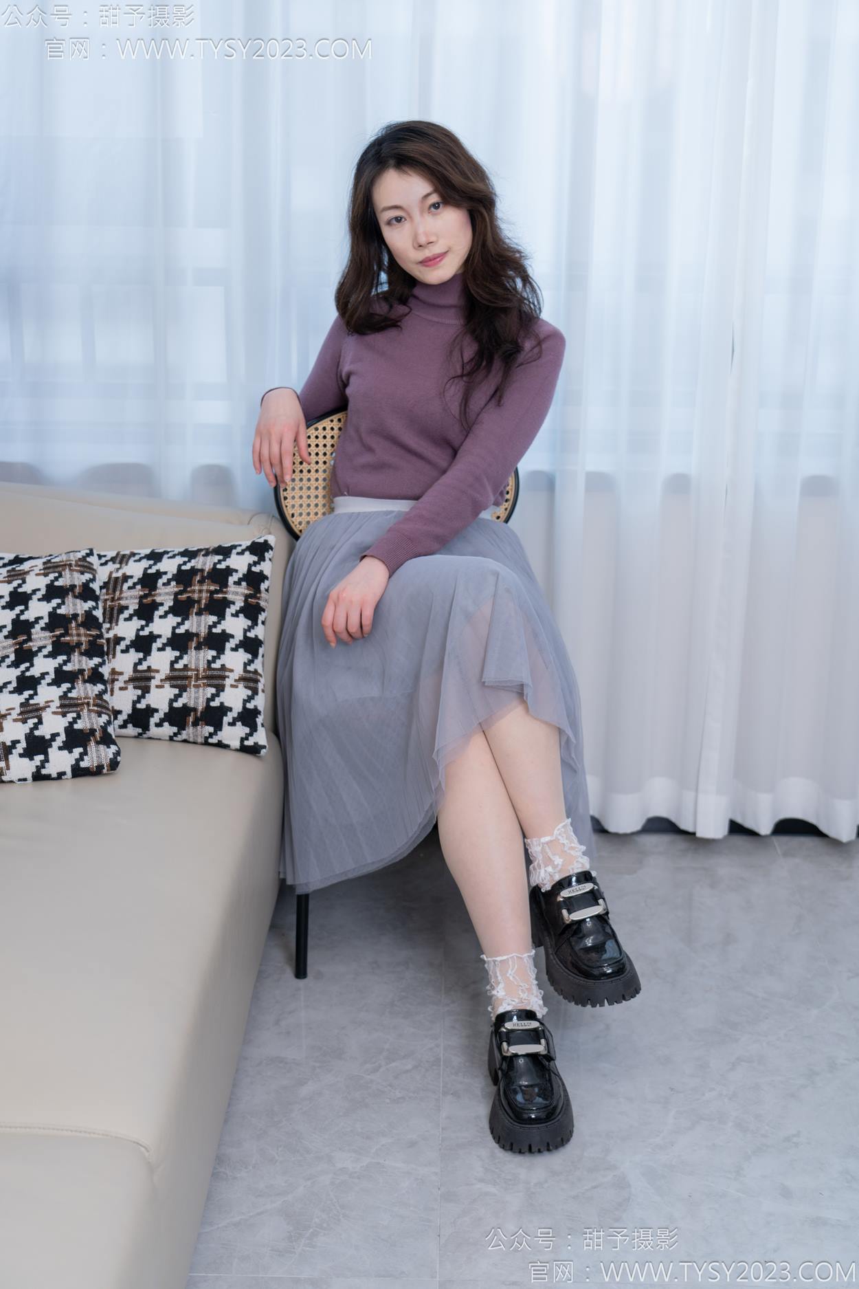 图片[17]-甜予摄影 NO.159 杨梅-皮鞋、蕾丝袜、薄肉丝[88P] – 速更版-美库