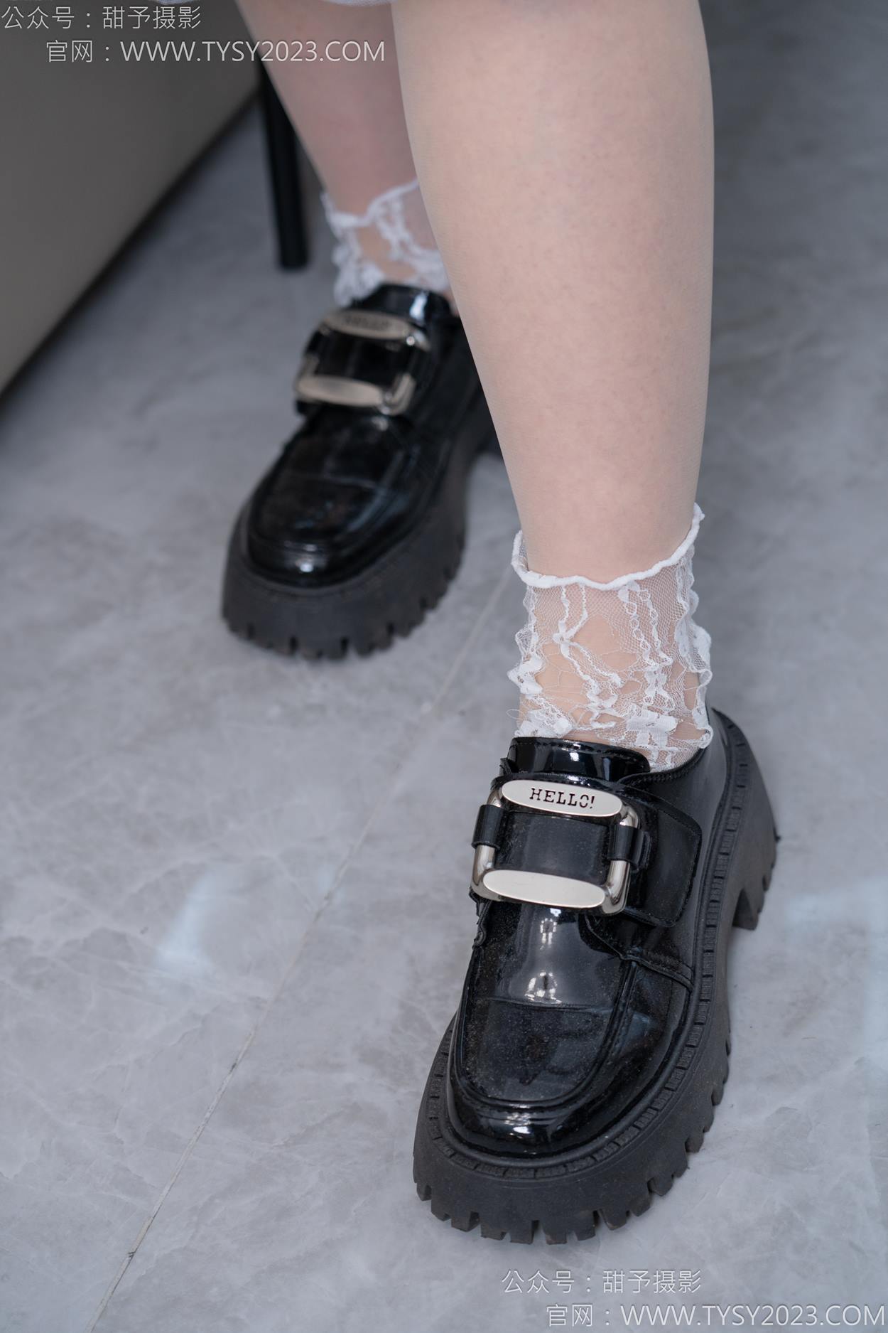 图片[20]-甜予摄影 NO.159 杨梅-皮鞋、蕾丝袜、薄肉丝[88P] – 速更版-美库