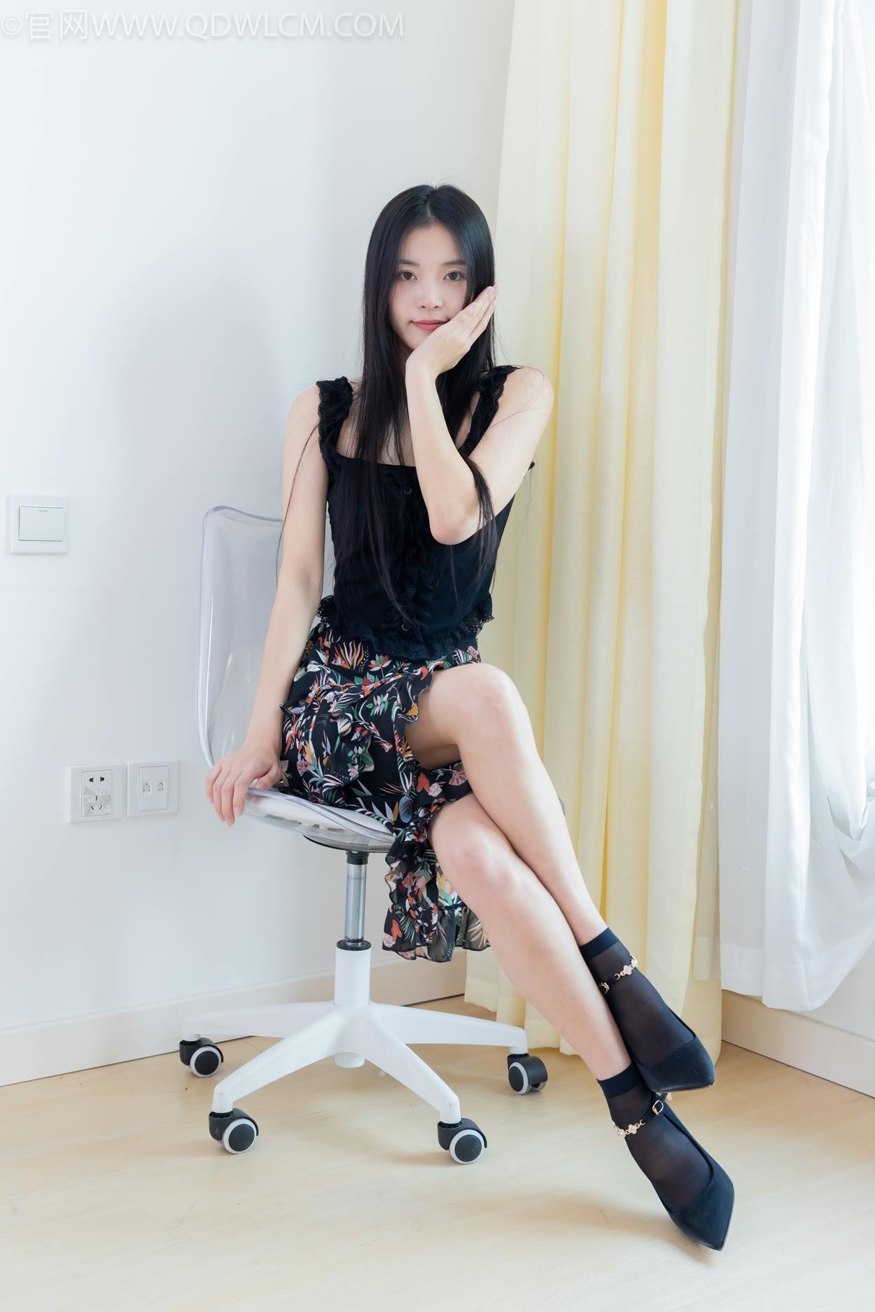 图片[10]-物恋传媒 NO.2332 茯苓-短靴、短黑丝、裸足[124P] – 速更版-美库