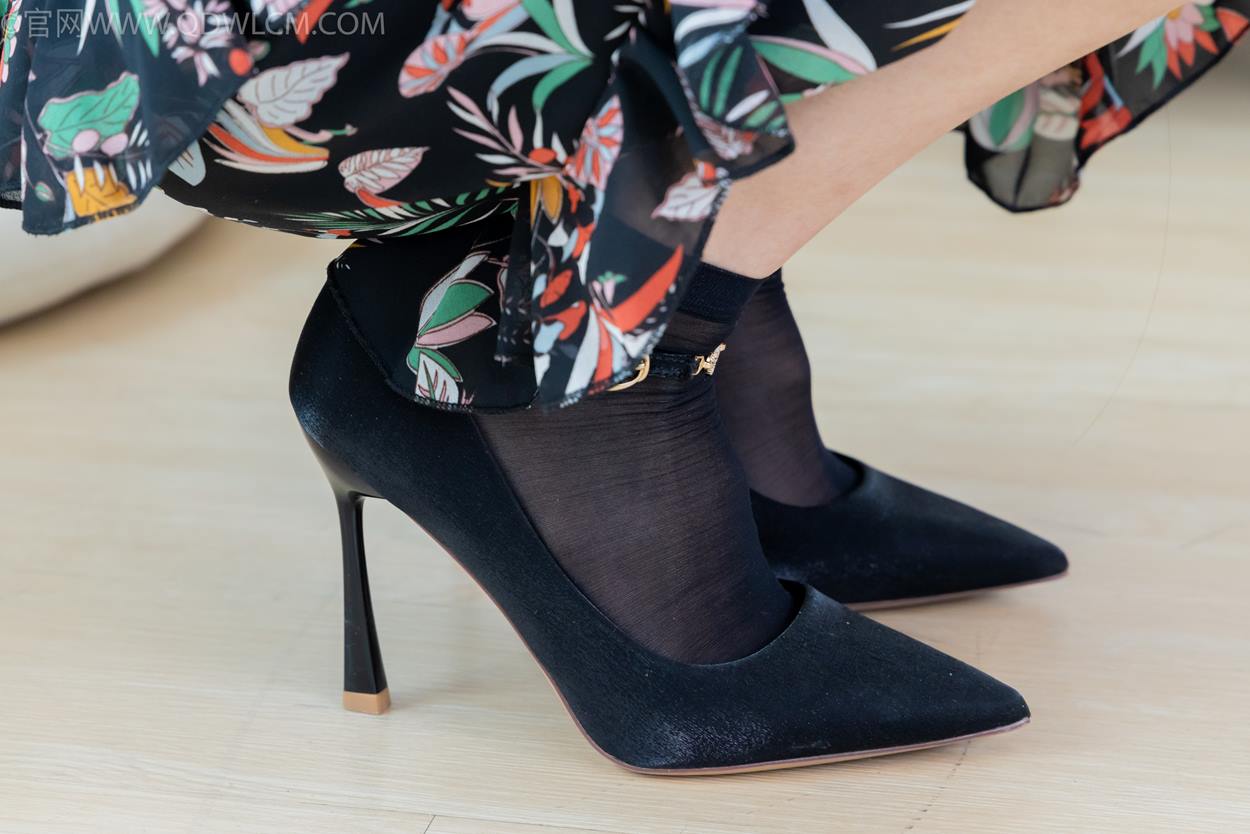 图片[20]-物恋传媒 NO.2332 茯苓-短靴、短黑丝、裸足[124P] – 速更版-美库