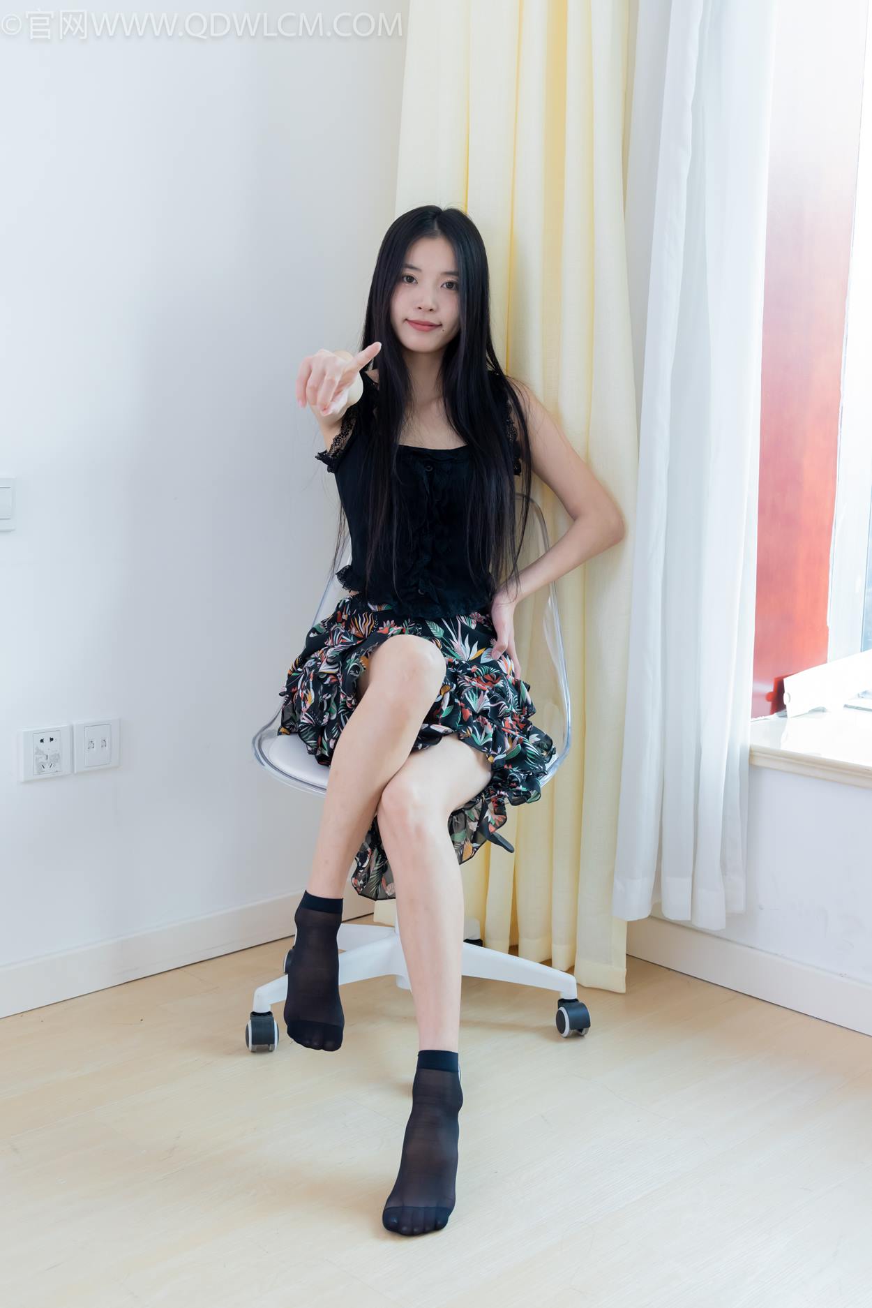 图片[26]-物恋传媒 NO.2332 茯苓-短靴、短黑丝、裸足[124P] – 速更版-美库