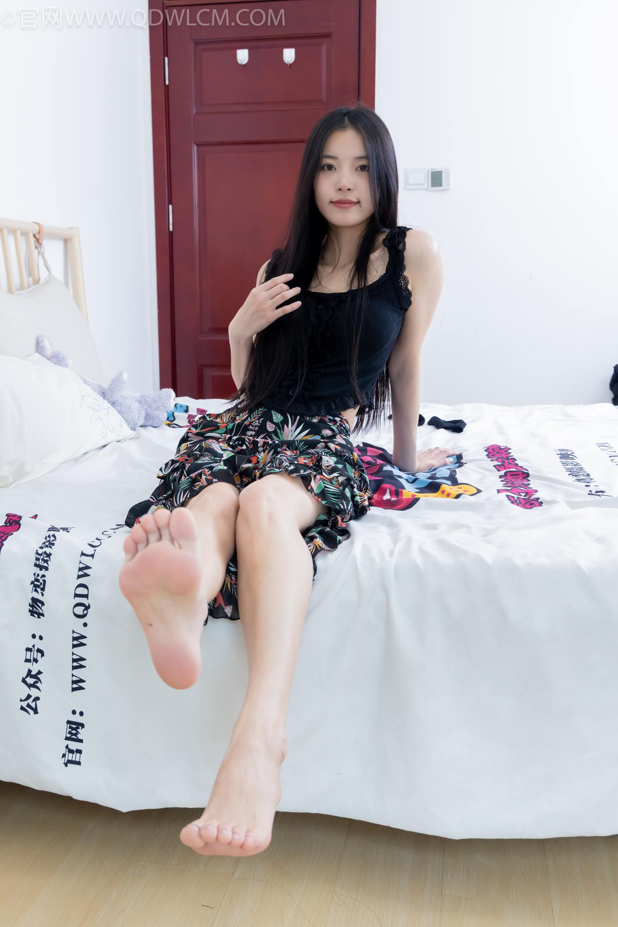 图片[89]-物恋传媒 NO.2332 茯苓-短靴、短黑丝、裸足[124P] – 速更版-美库