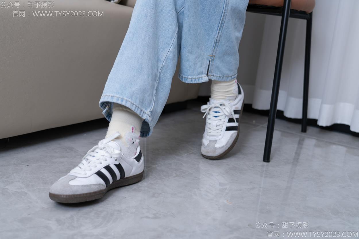 图片[10]-甜予摄影 NO.160 番茄-板鞋、印花棉袜、裸足[105P] – 速更版-美库