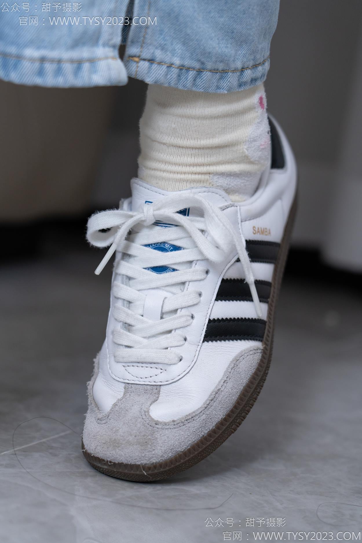 图片[12]-甜予摄影 NO.160 番茄-板鞋、印花棉袜、裸足[105P] – 速更版-美库