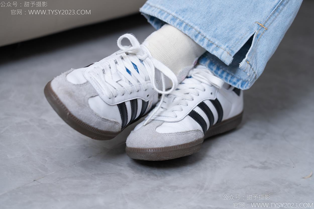 图片[22]-甜予摄影 NO.160 番茄-板鞋、印花棉袜、裸足[105P] – 速更版-美库