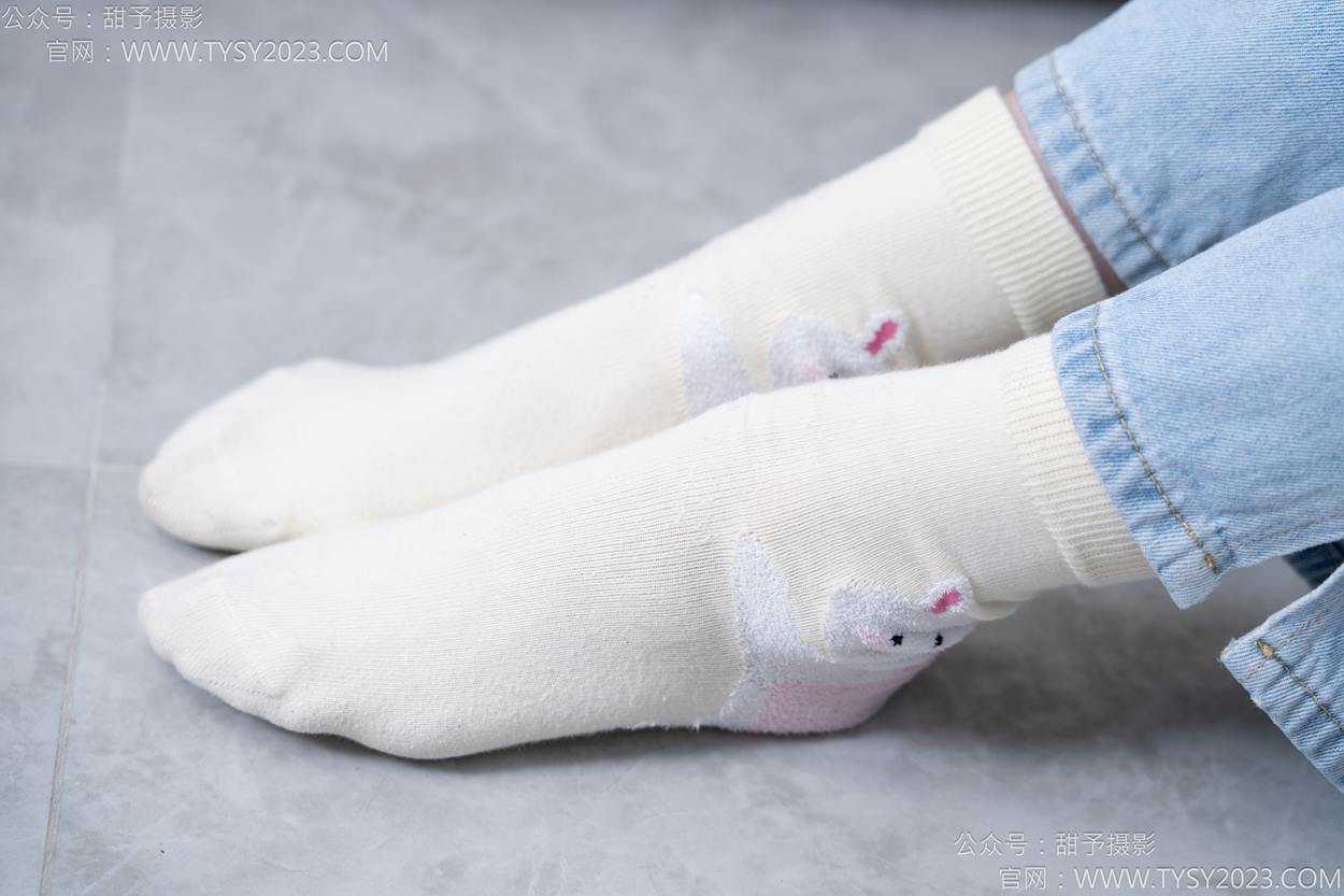 图片[35]-甜予摄影 NO.160 番茄-板鞋、印花棉袜、裸足[105P] – 速更版-美库