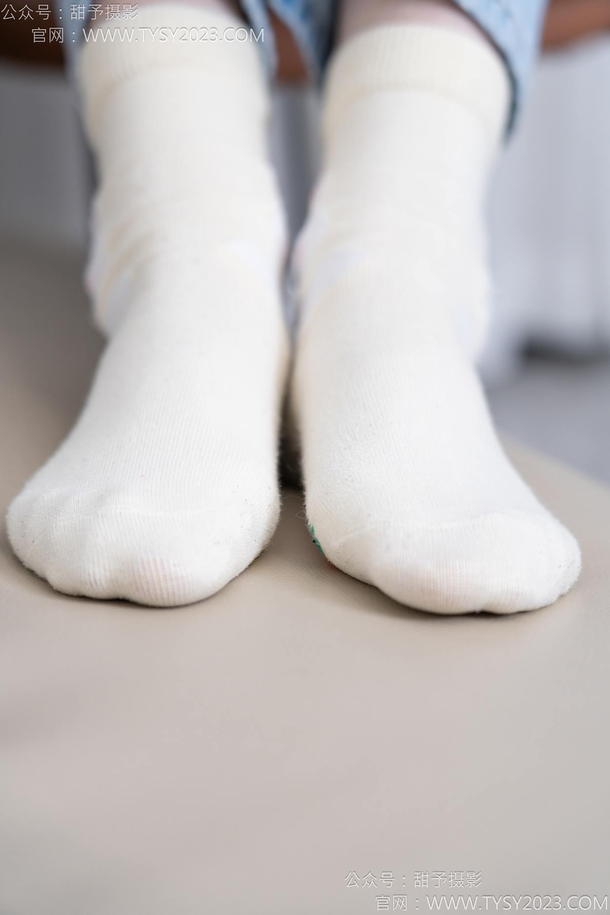 图片[43]-甜予摄影 NO.160 番茄-板鞋、印花棉袜、裸足[105P] – 速更版-美库