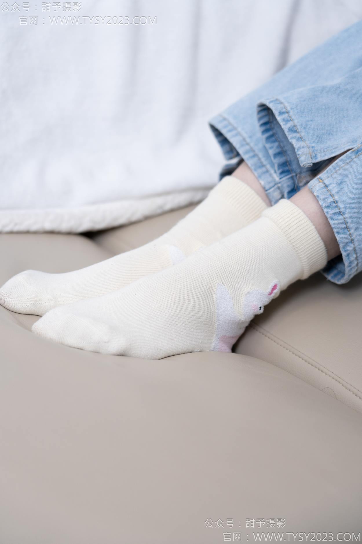 图片[57]-甜予摄影 NO.160 番茄-板鞋、印花棉袜、裸足[105P] – 速更版-美库