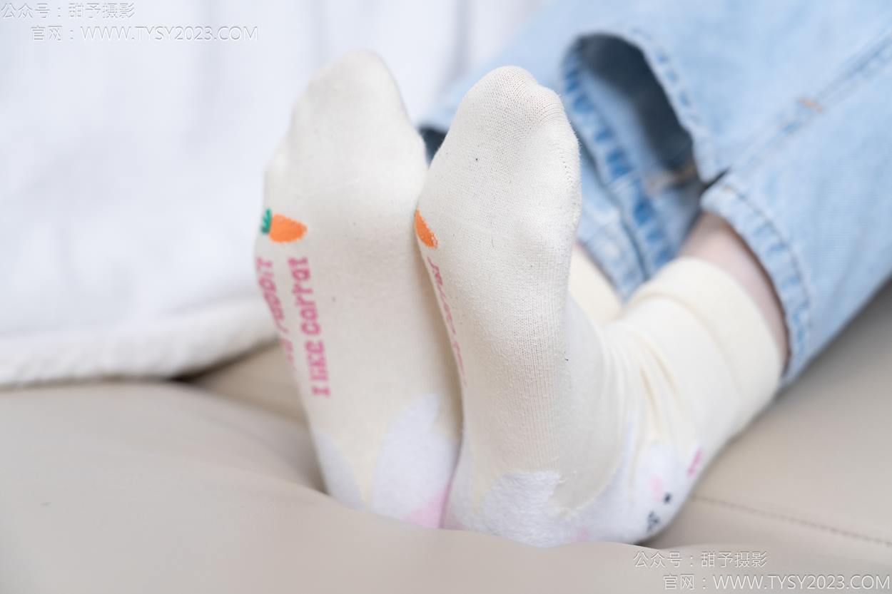 图片[66]-甜予摄影 NO.160 番茄-板鞋、印花棉袜、裸足[105P] – 速更版-美库