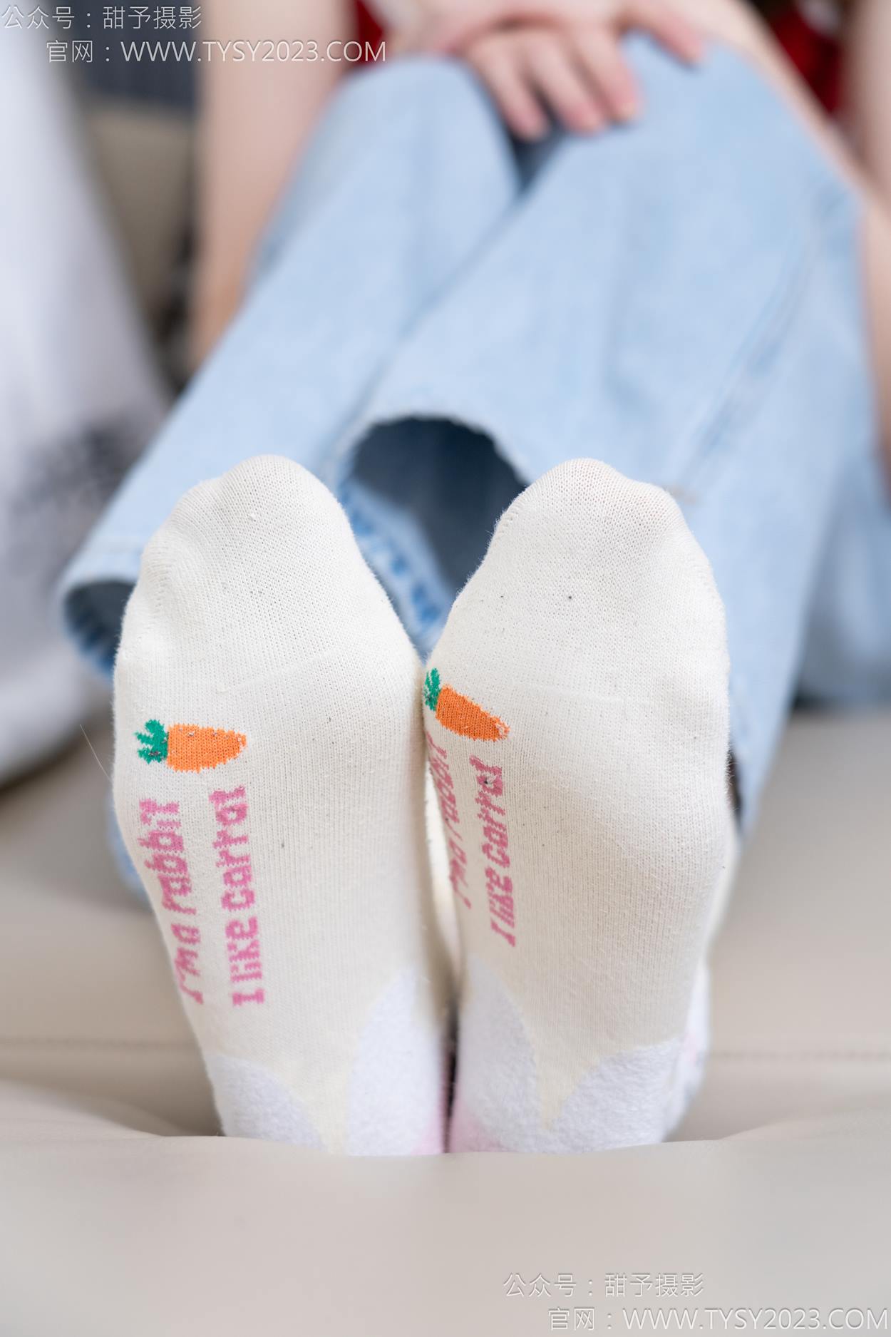 图片[67]-甜予摄影 NO.160 番茄-板鞋、印花棉袜、裸足[105P] – 速更版-美库