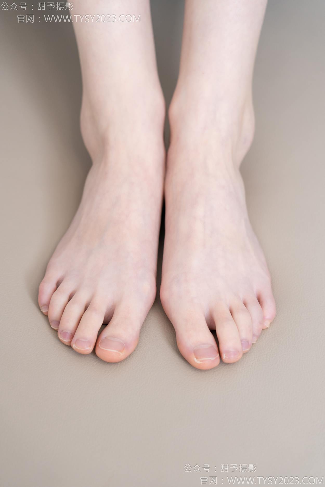 图片[79]-甜予摄影 NO.160 番茄-板鞋、印花棉袜、裸足[105P] – 速更版-美库