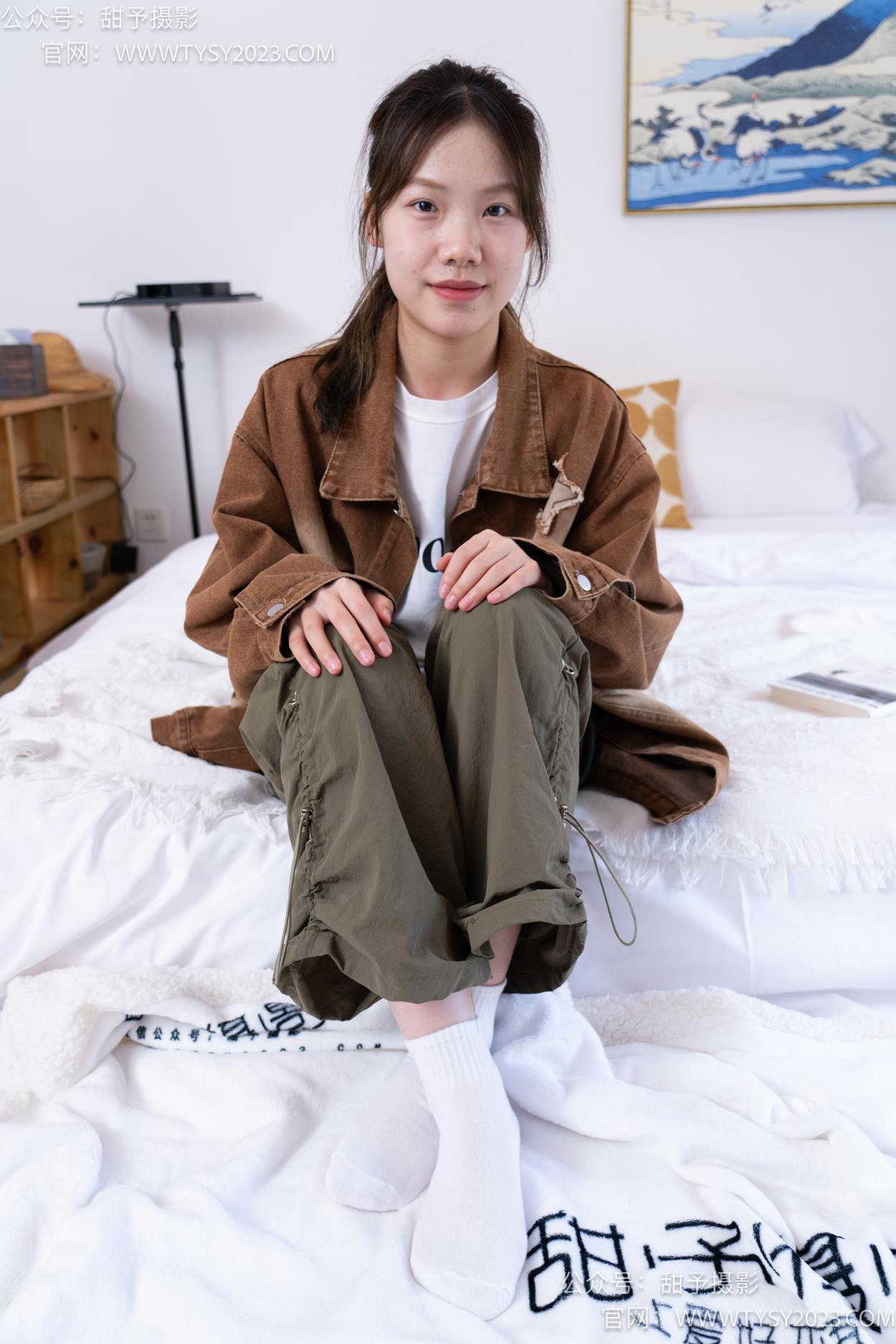 图片[30]-甜予摄影 NO.161 双双-板鞋、白棉袜、裸足[86P] – 速更版-美库