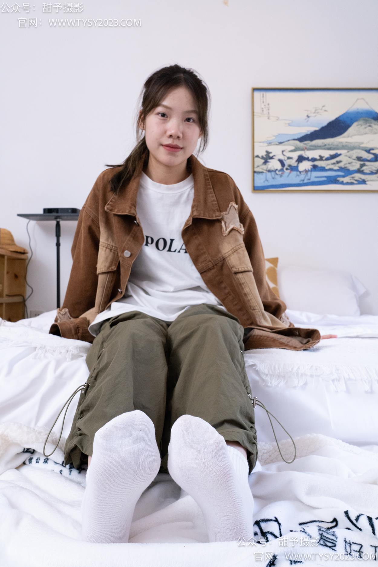 图片[35]-甜予摄影 NO.161 双双-板鞋、白棉袜、裸足[86P] – 速更版-美库