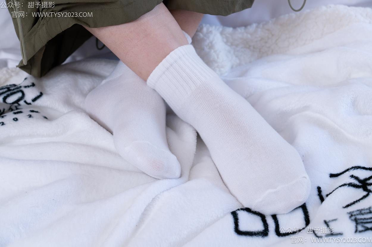 图片[38]-甜予摄影 NO.161 双双-板鞋、白棉袜、裸足[86P] – 速更版-美库