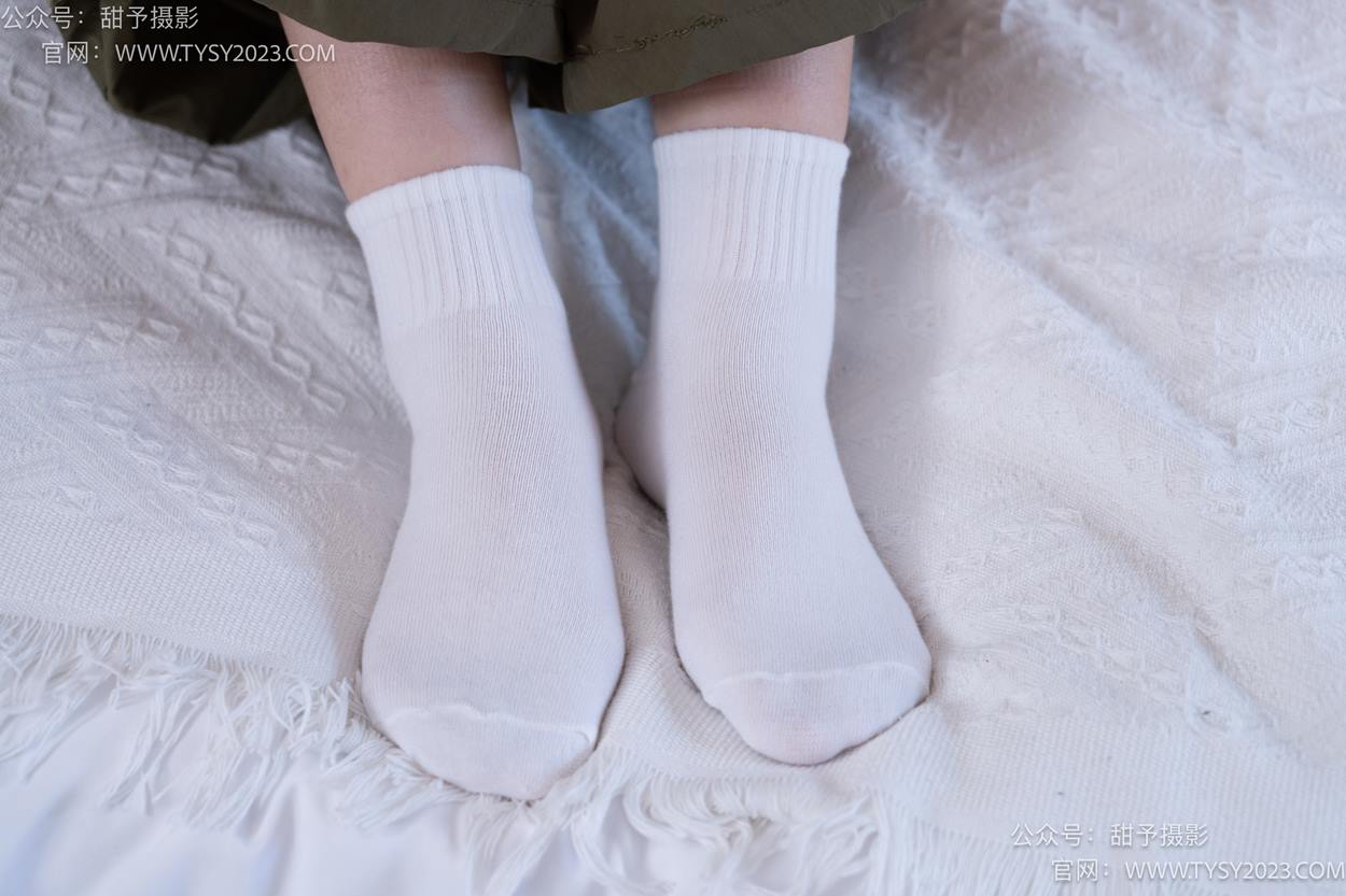 图片[42]-甜予摄影 NO.161 双双-板鞋、白棉袜、裸足[86P] – 速更版-美库