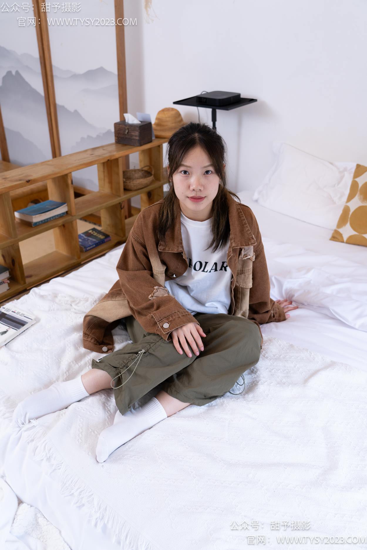 图片[43]-甜予摄影 NO.161 双双-板鞋、白棉袜、裸足[86P] – 速更版-美库