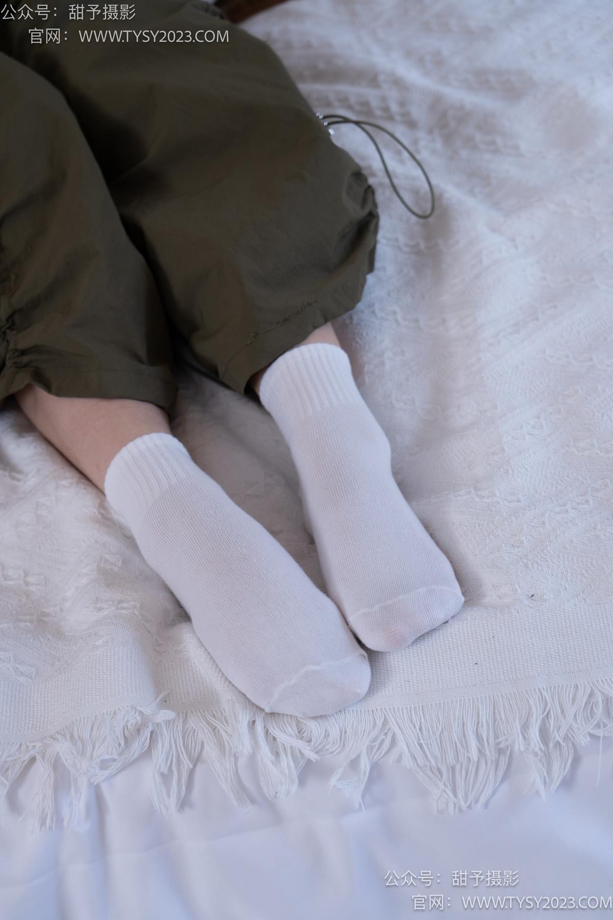 图片[55]-甜予摄影 NO.161 双双-板鞋、白棉袜、裸足[86P] – 速更版-美库