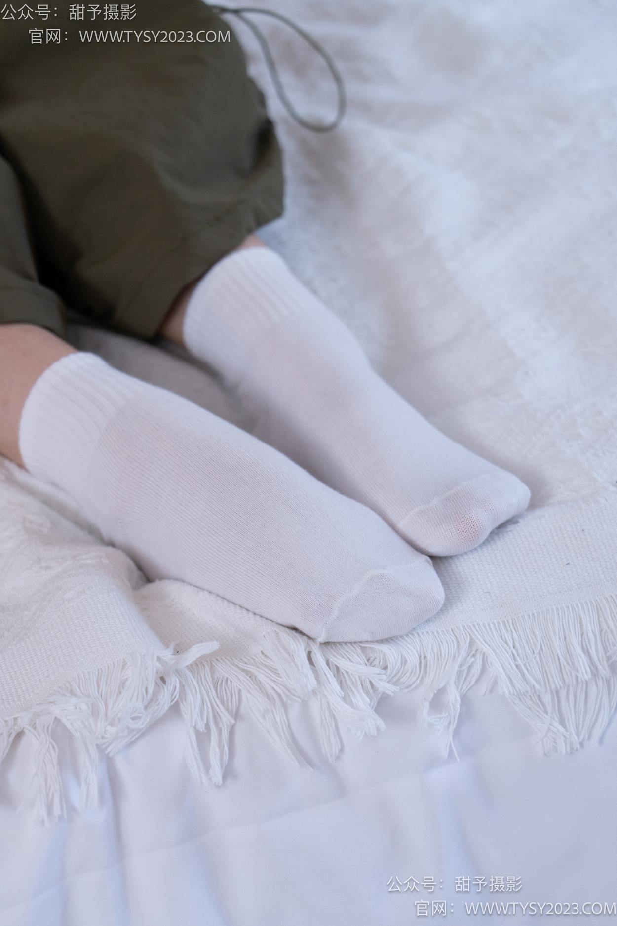 图片[58]-甜予摄影 NO.161 双双-板鞋、白棉袜、裸足[86P] – 速更版-美库