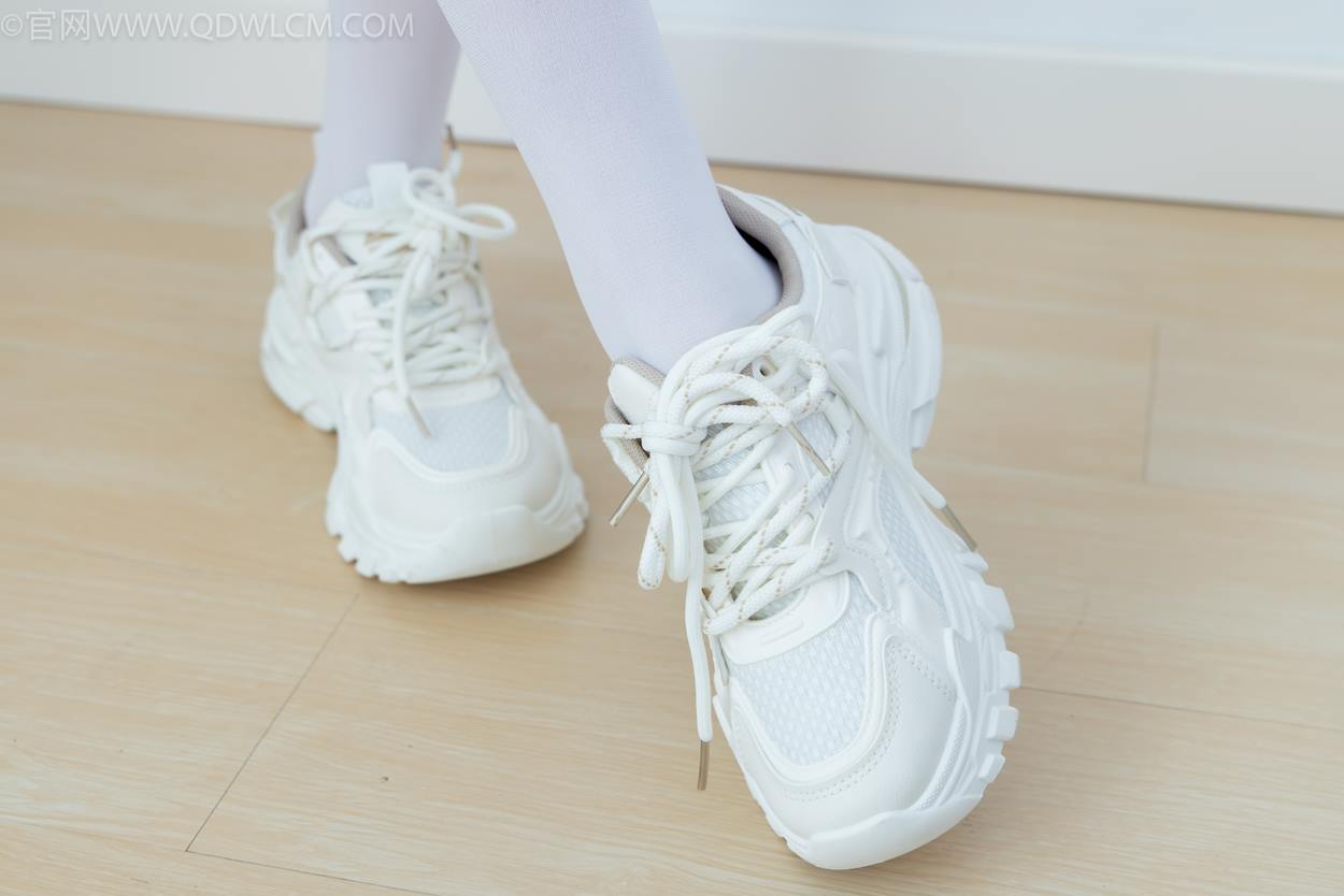 图片[20]-物恋传媒 NO.2334 嘉木-运动鞋、厚白丝、裸足、裸足[190P] – 速更版-美库