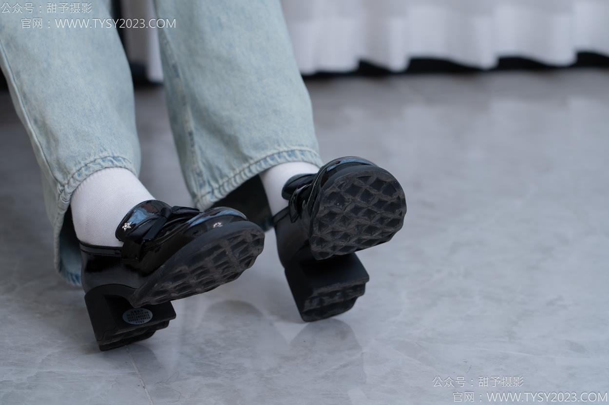 图片[14]-甜予摄影 NO.162 知知-皮鞋、白棉袜、裸足[84P] – 速更版-美库