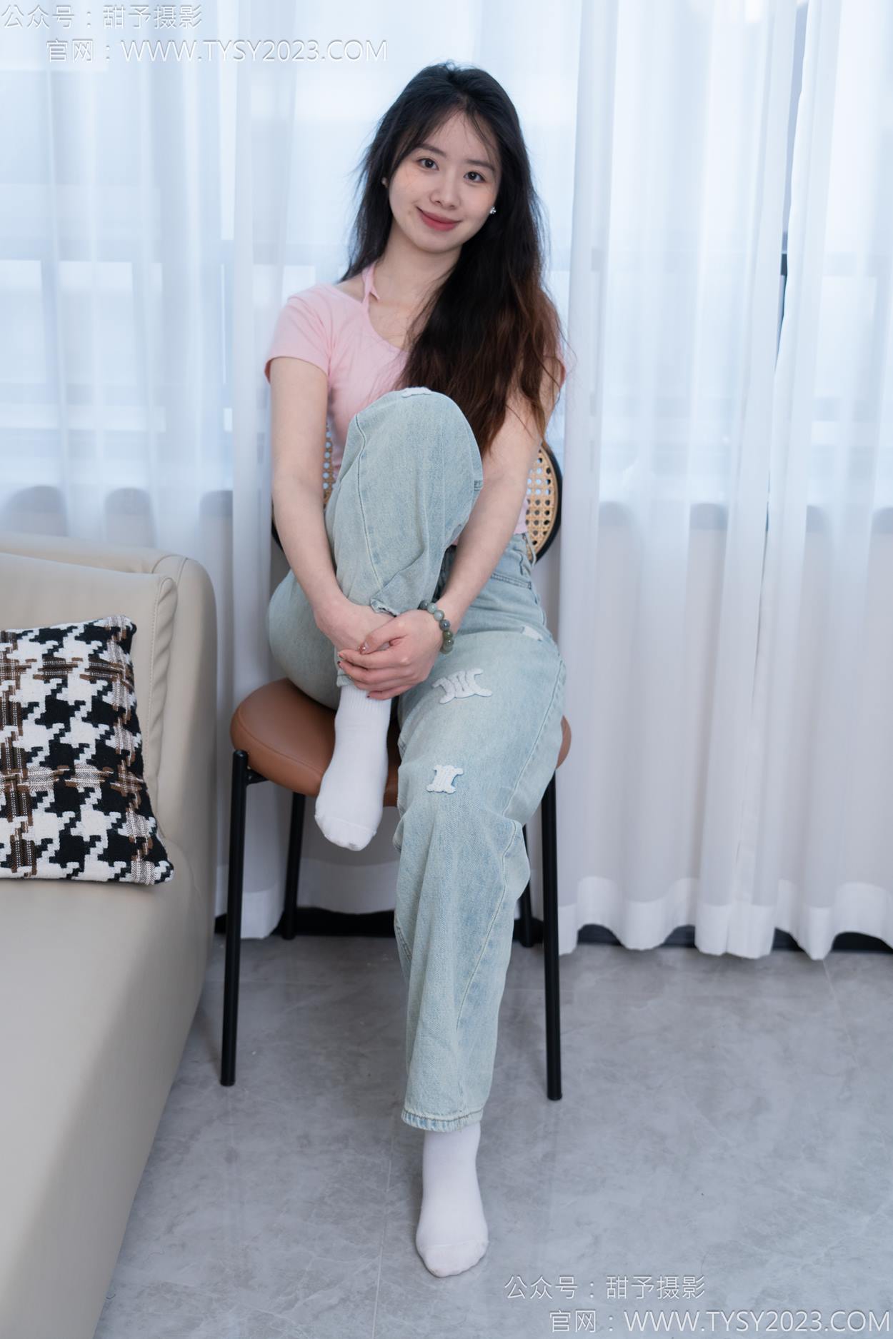 图片[27]-甜予摄影 NO.162 知知-皮鞋、白棉袜、裸足[84P] – 速更版-美库