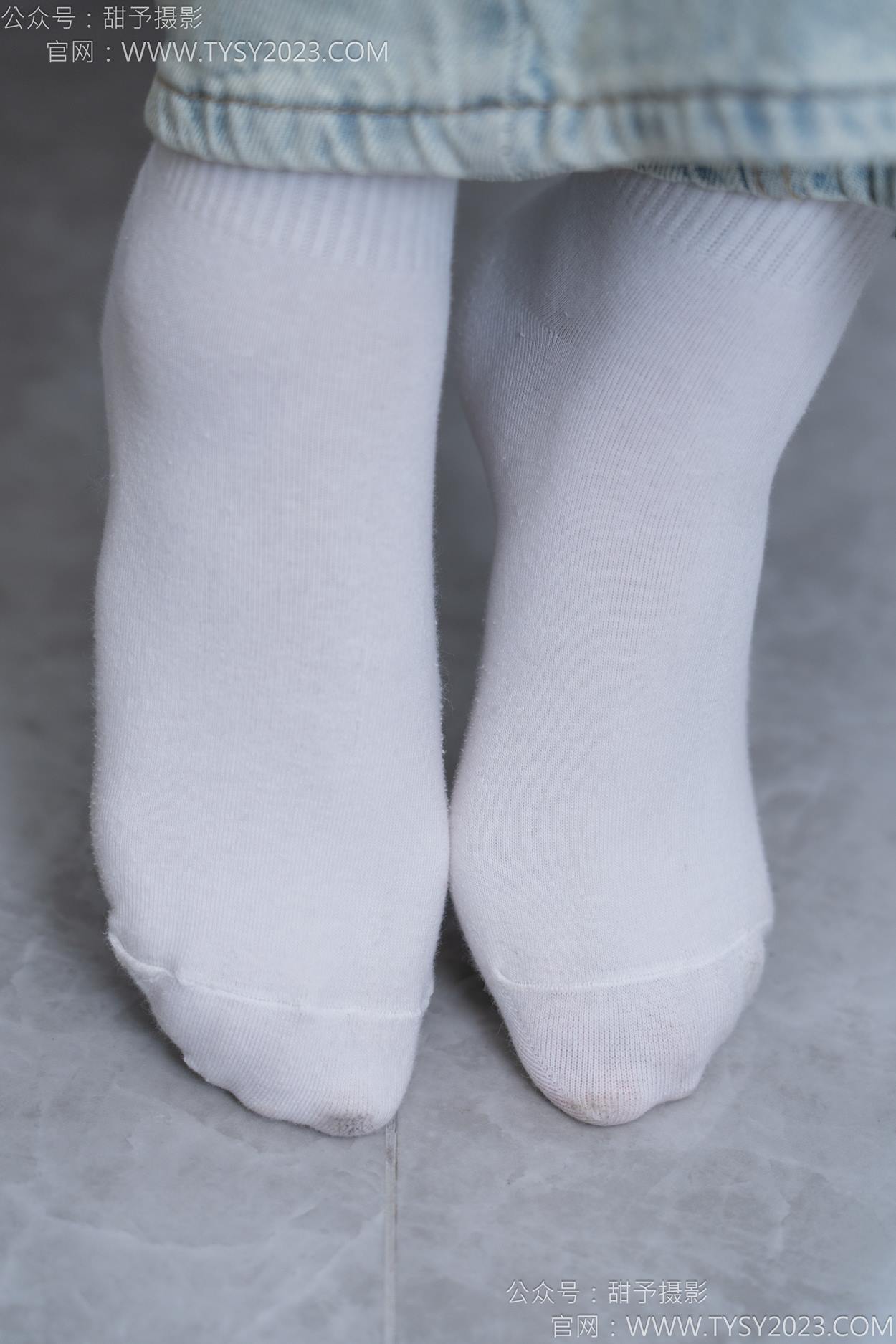 图片[31]-甜予摄影 NO.162 知知-皮鞋、白棉袜、裸足[84P] – 速更版-美库