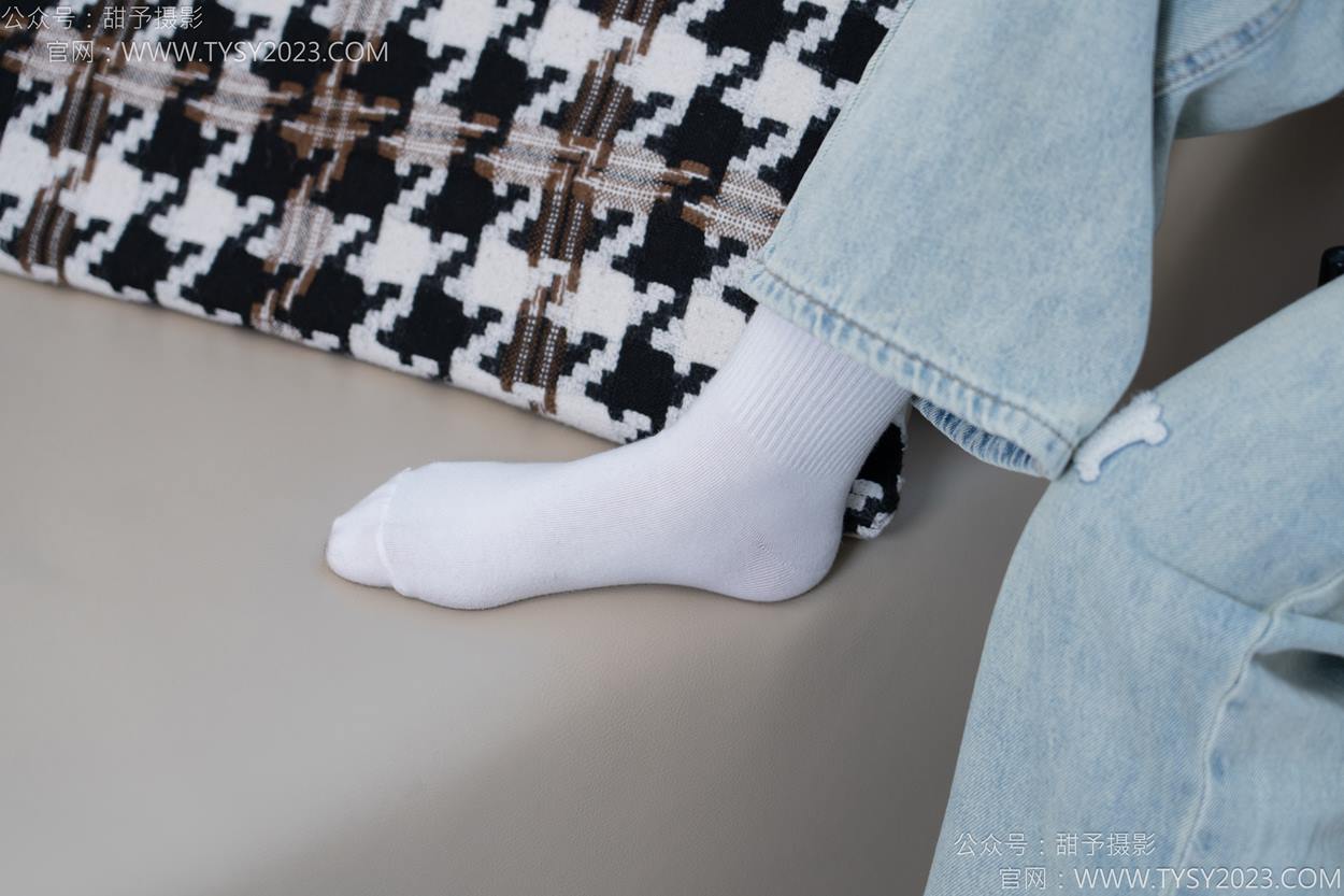 图片[33]-甜予摄影 NO.162 知知-皮鞋、白棉袜、裸足[84P] – 速更版-美库