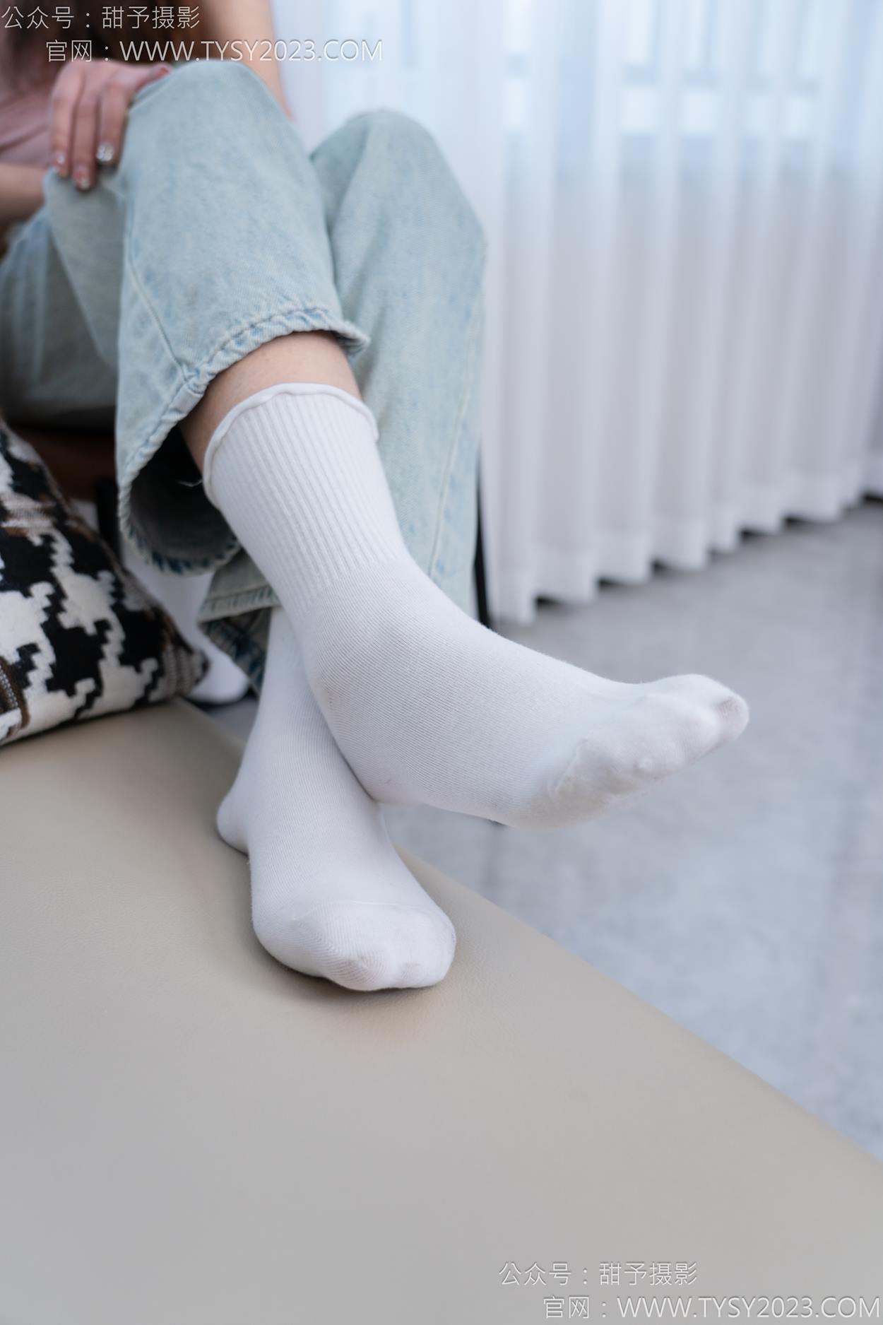 图片[38]-甜予摄影 NO.162 知知-皮鞋、白棉袜、裸足[84P] – 速更版-美库