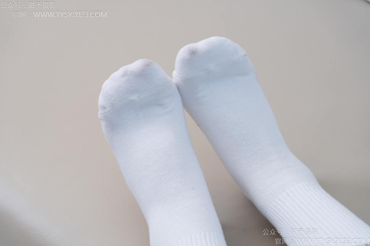 图片[47]-甜予摄影 NO.162 知知-皮鞋、白棉袜、裸足[84P] – 速更版-美库