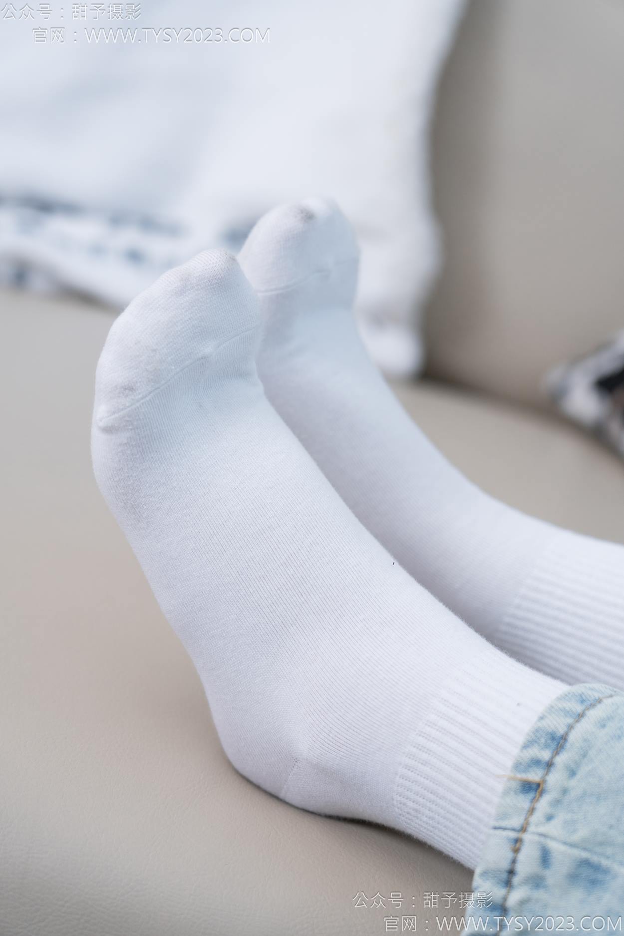 图片[48]-甜予摄影 NO.162 知知-皮鞋、白棉袜、裸足[84P] – 速更版-美库
