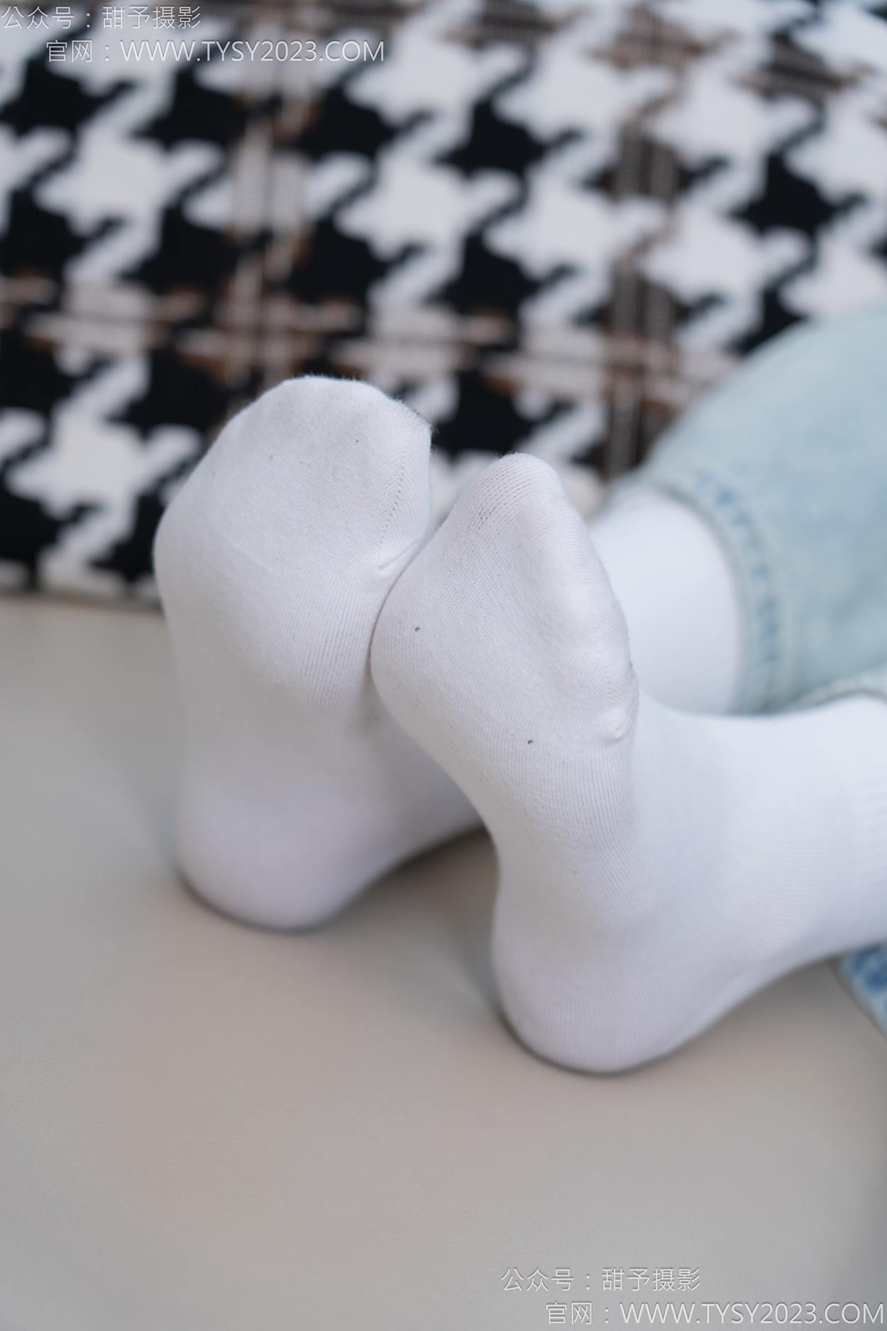图片[49]-甜予摄影 NO.162 知知-皮鞋、白棉袜、裸足[84P] – 速更版-美库