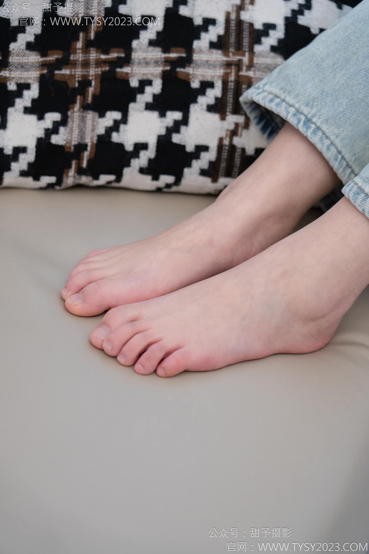 图片[58]-甜予摄影 NO.162 知知-皮鞋、白棉袜、裸足[84P] – 速更版-美库