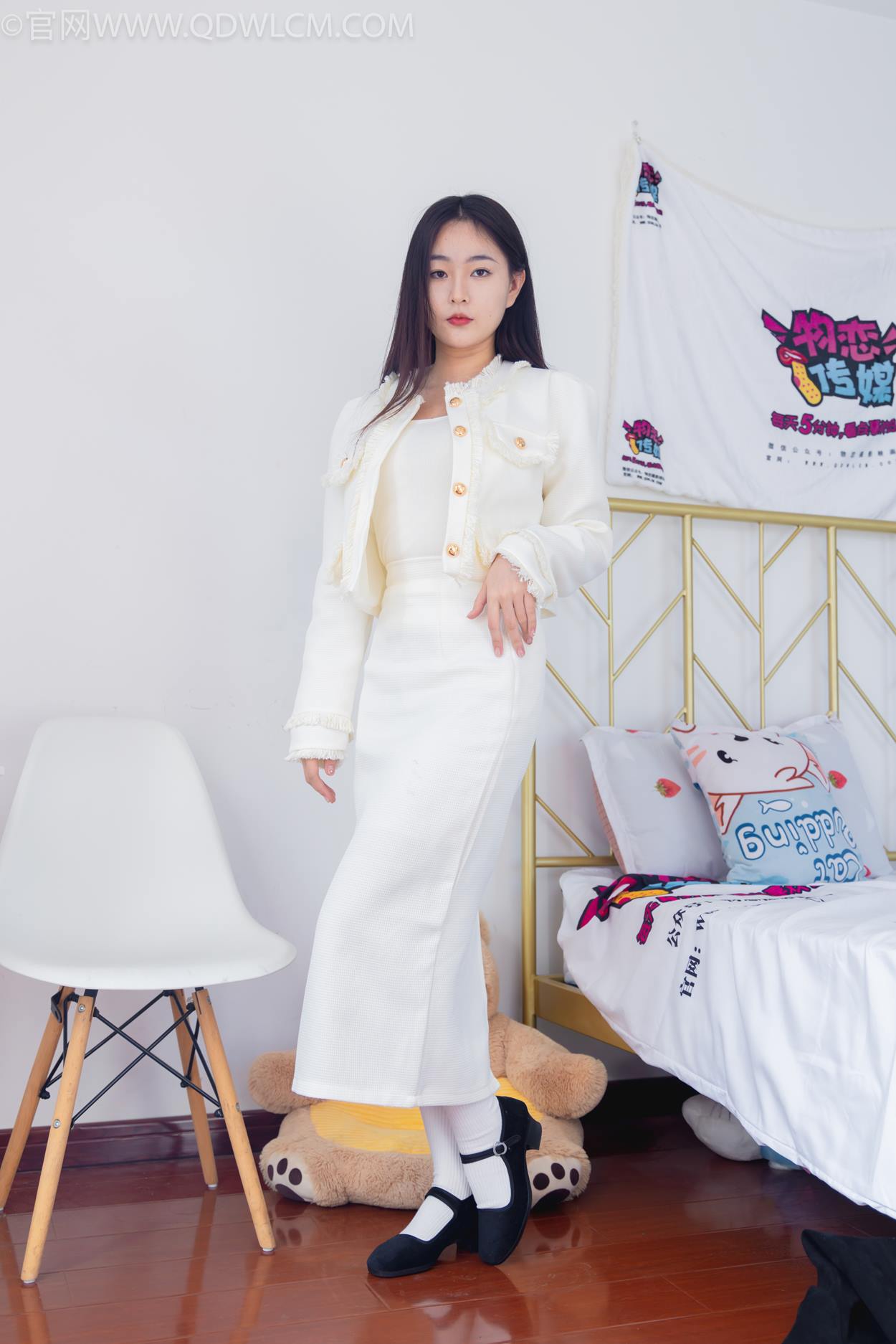 图片[23]-物恋传媒 NO.2335 美兔-布鞋、长靴、白棉袜、薄肉丝[175P] – 速更版-美库