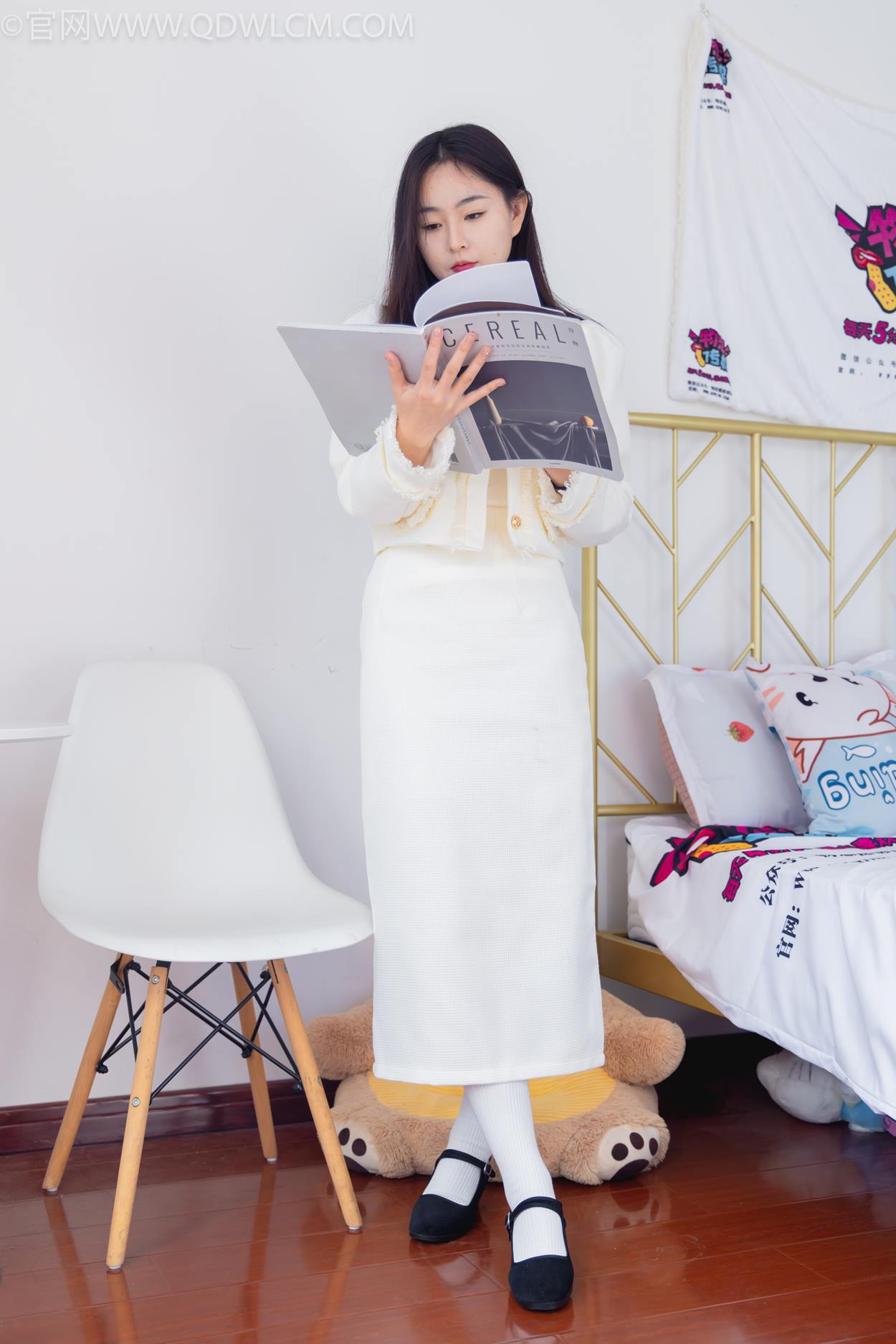 图片[35]-物恋传媒 NO.2335 美兔-布鞋、长靴、白棉袜、薄肉丝[175P] – 速更版-美库