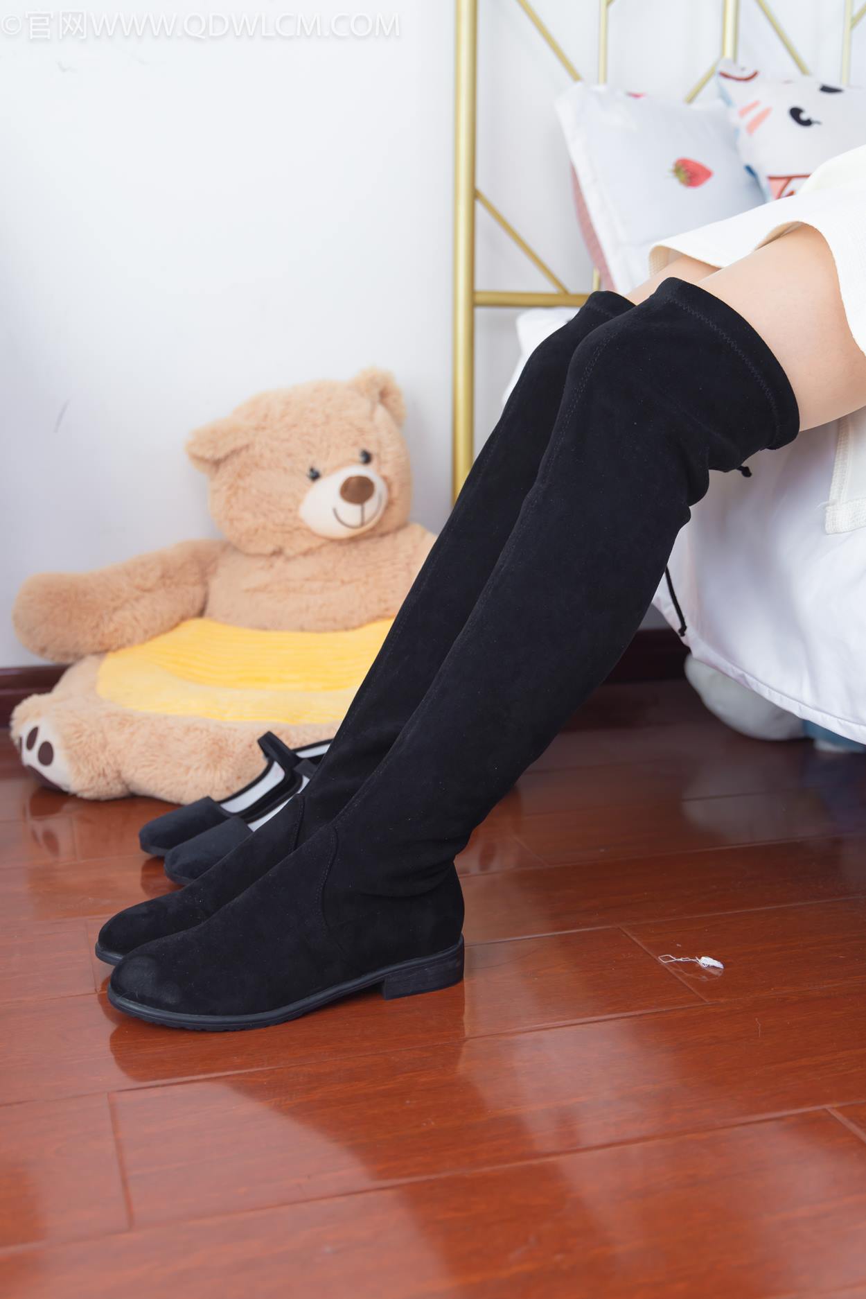 图片[76]-物恋传媒 NO.2335 美兔-布鞋、长靴、白棉袜、薄肉丝[175P] – 速更版-美库