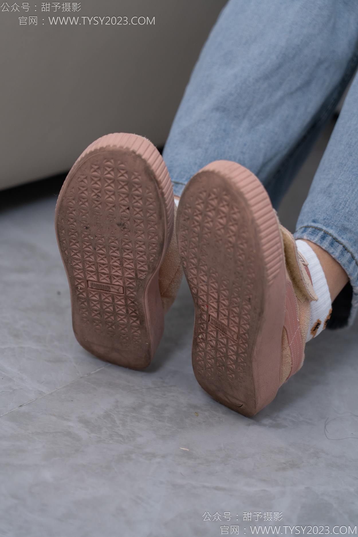 图片[17]-甜予摄影 NO.163 娃娃-板鞋、白棉袜、裸足[90P] – 速更版-美库