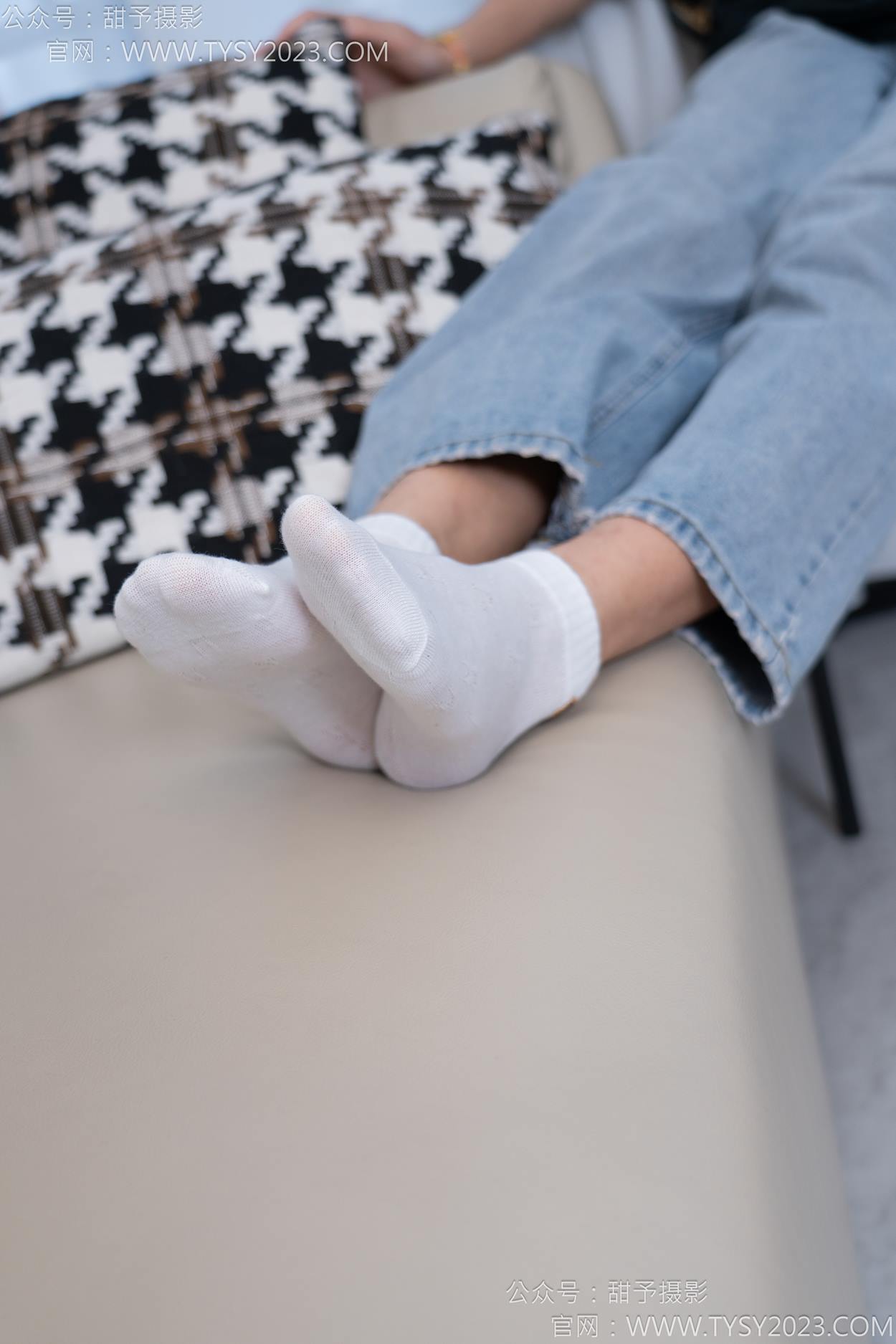 图片[46]-甜予摄影 NO.163 娃娃-板鞋、白棉袜、裸足[90P] – 速更版-美库