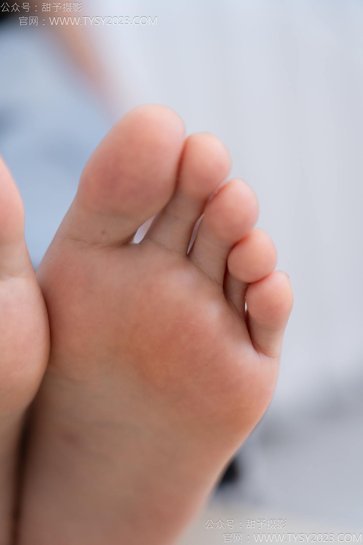 图片[65]-甜予摄影 NO.163 娃娃-板鞋、白棉袜、裸足[90P] – 速更版-美库